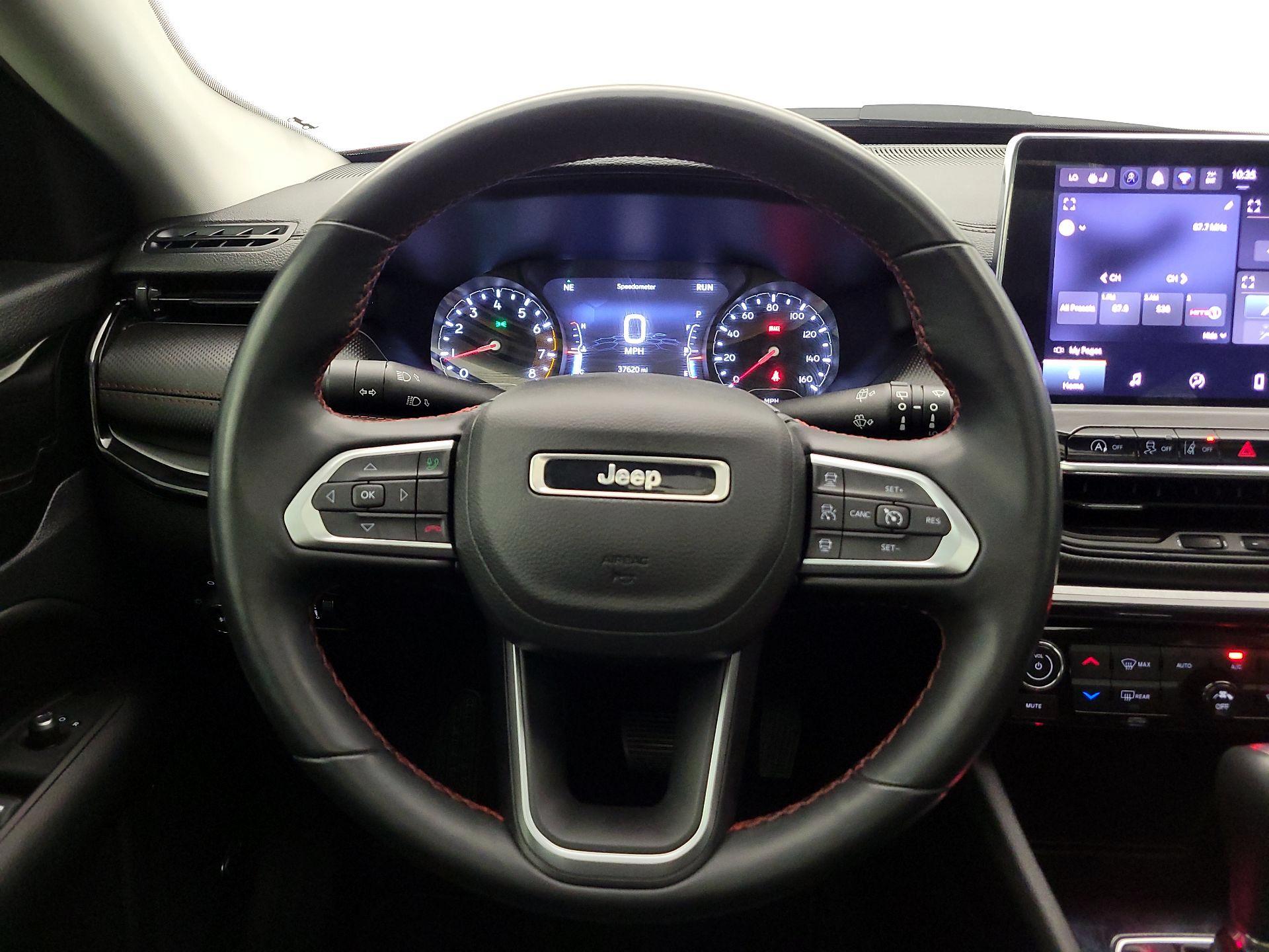 Thumbnail: 2022 Jeep Compass - 10