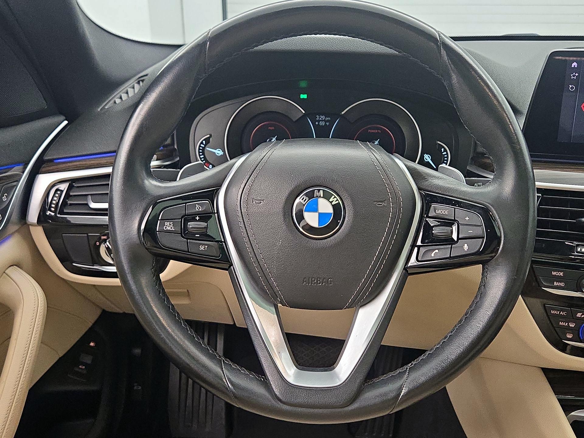 Thumbnail: 2019 BMW 5 Series - 10