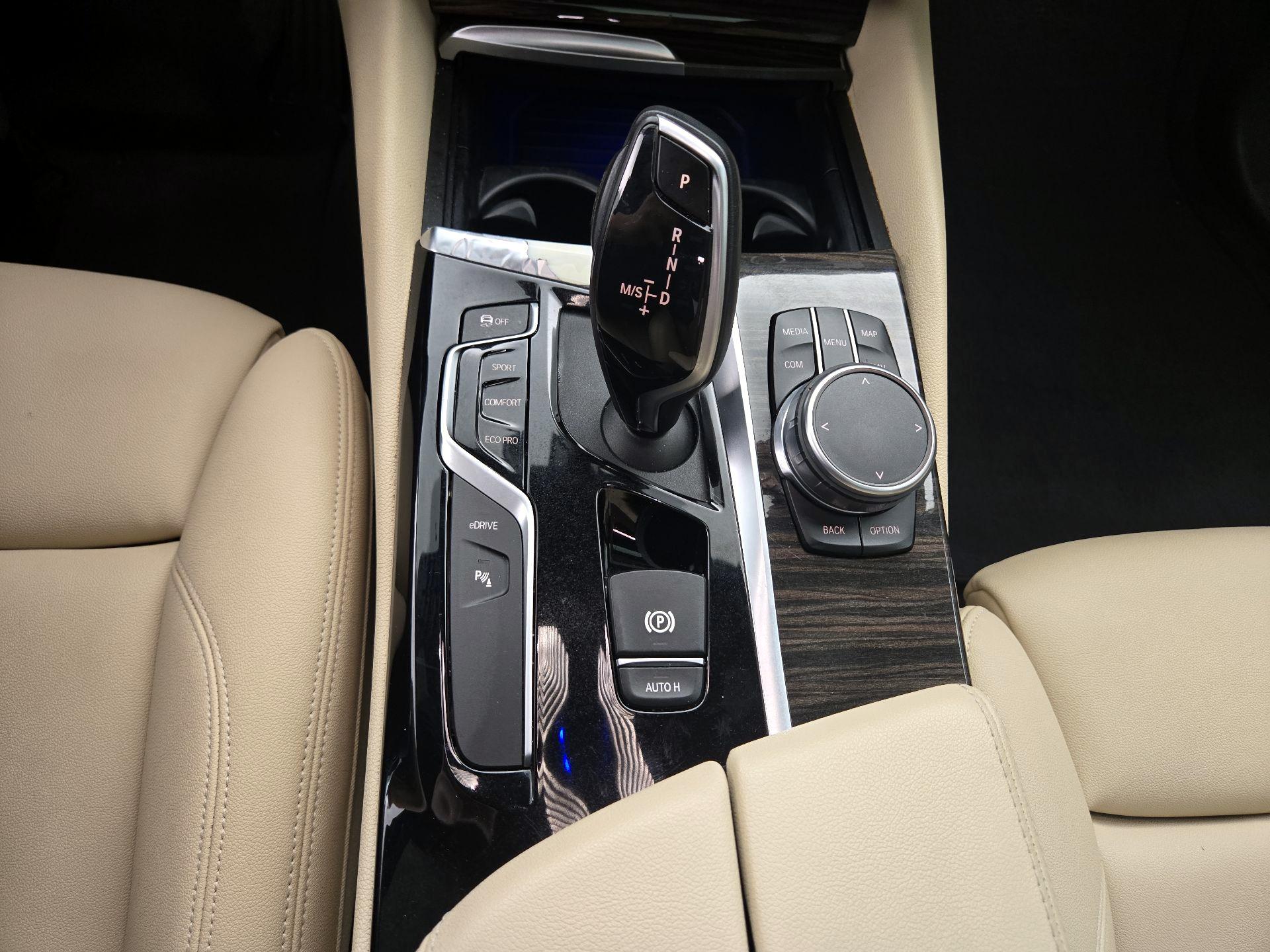 Thumbnail: 2019 BMW 5 Series - 18