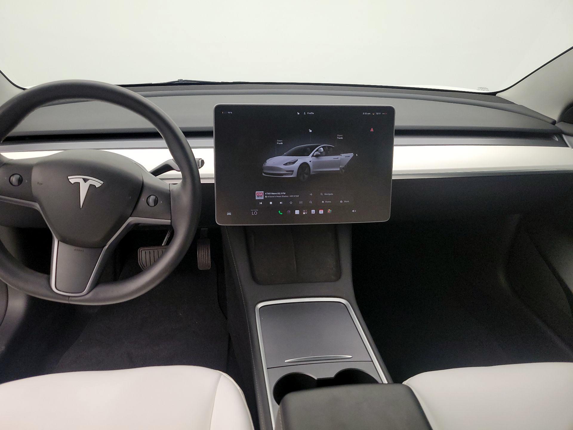 Thumbnail: 2023 Tesla Model 3 - 9