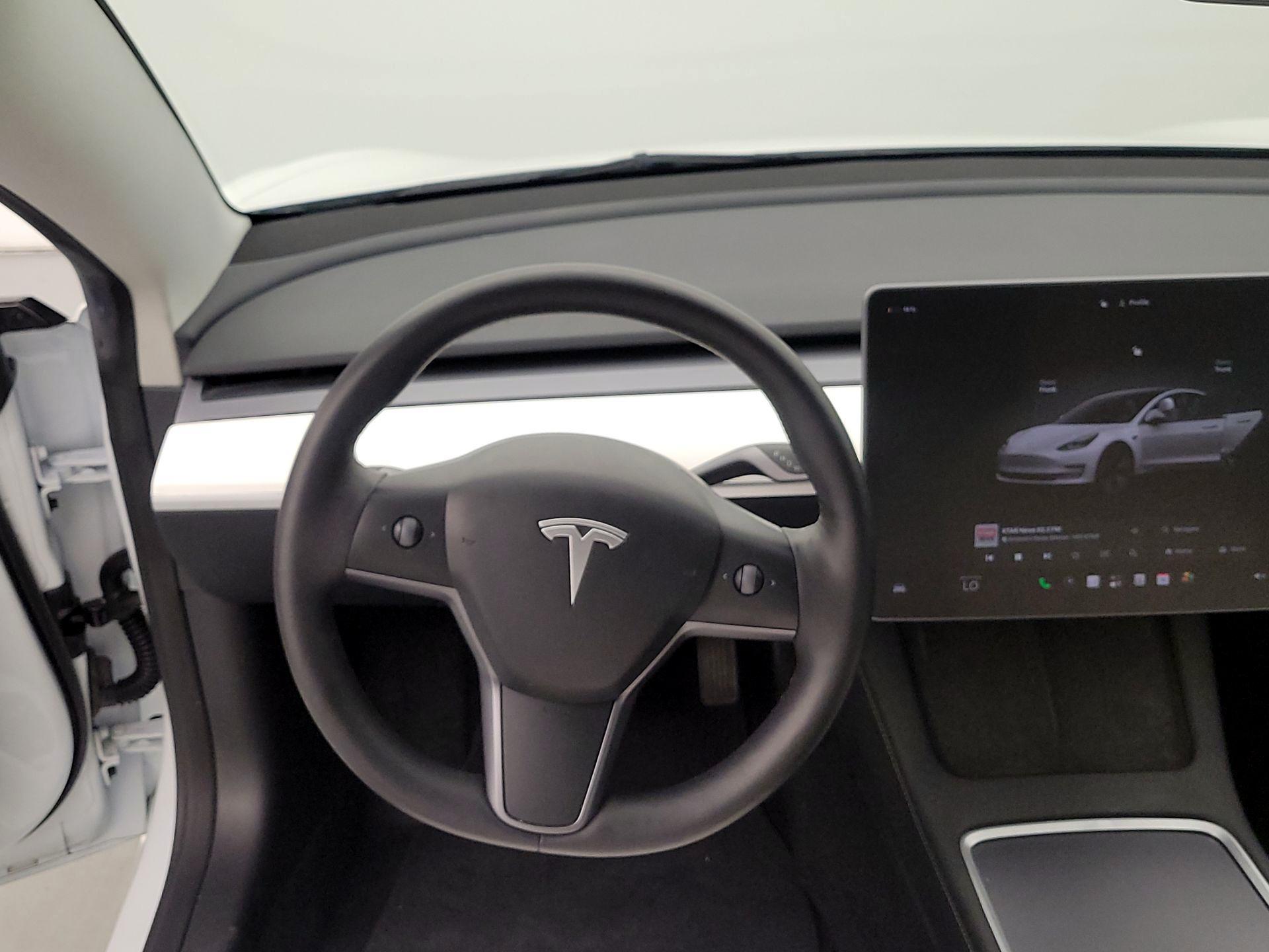 Thumbnail: 2023 Tesla Model 3 - 10