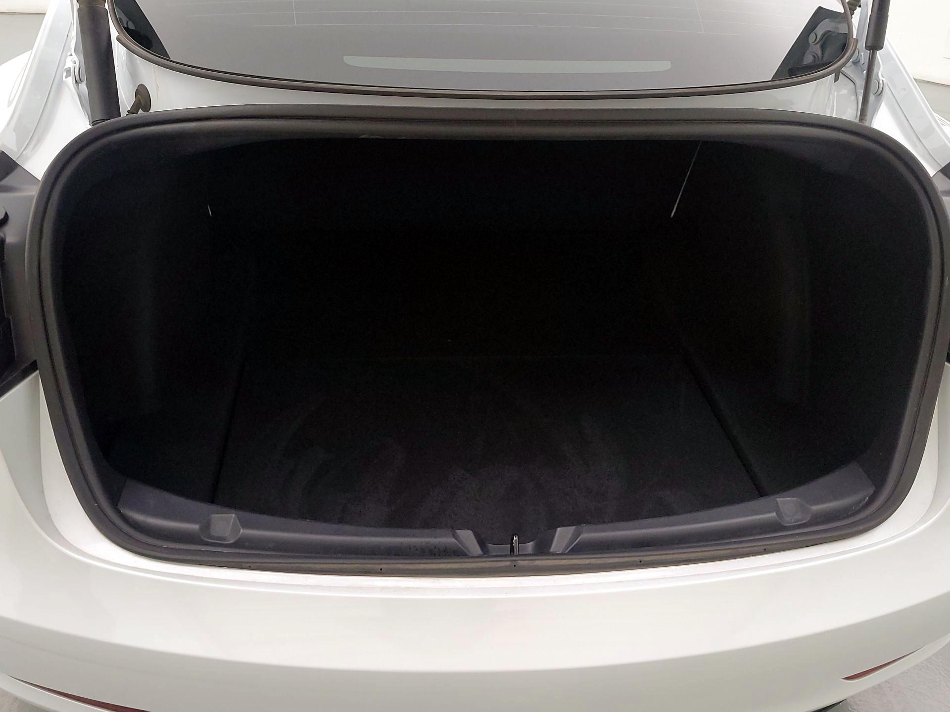 Thumbnail: 2023 Tesla Model 3 - 19