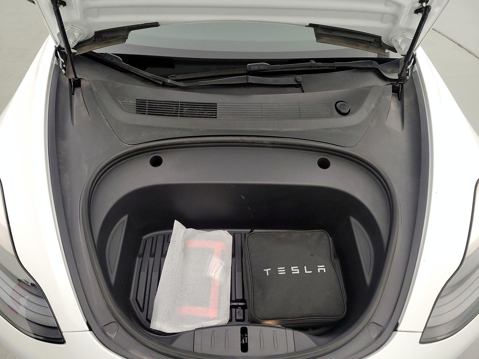 Thumbnail: 2023 Tesla Model 3 - 20