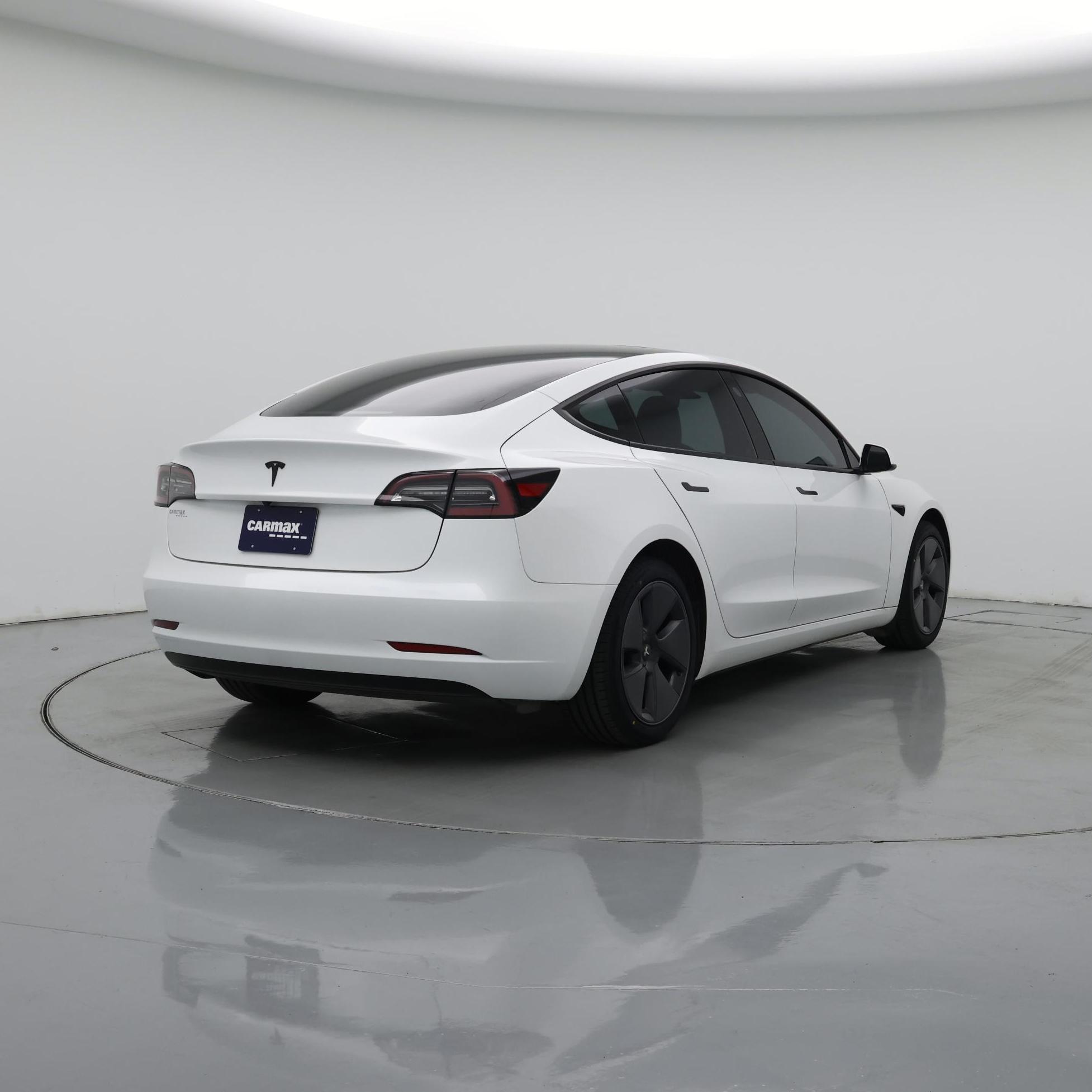 Thumbnail: 2023 Tesla Model 3 - 8