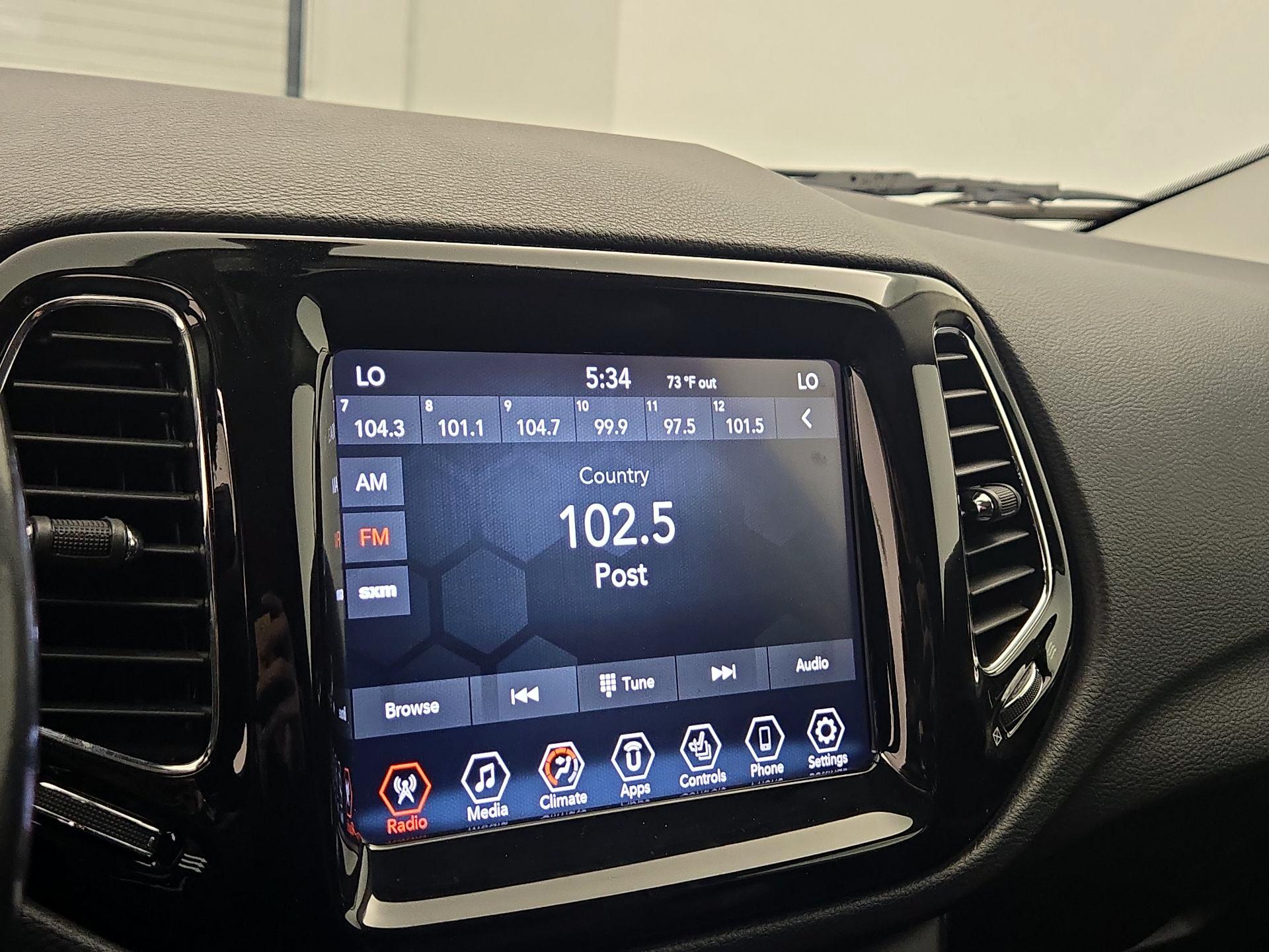 Thumbnail: 2019 Jeep Compass - 15