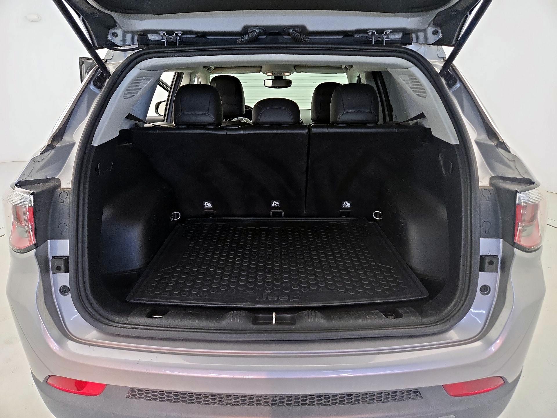 Thumbnail: 2019 Jeep Compass - 20