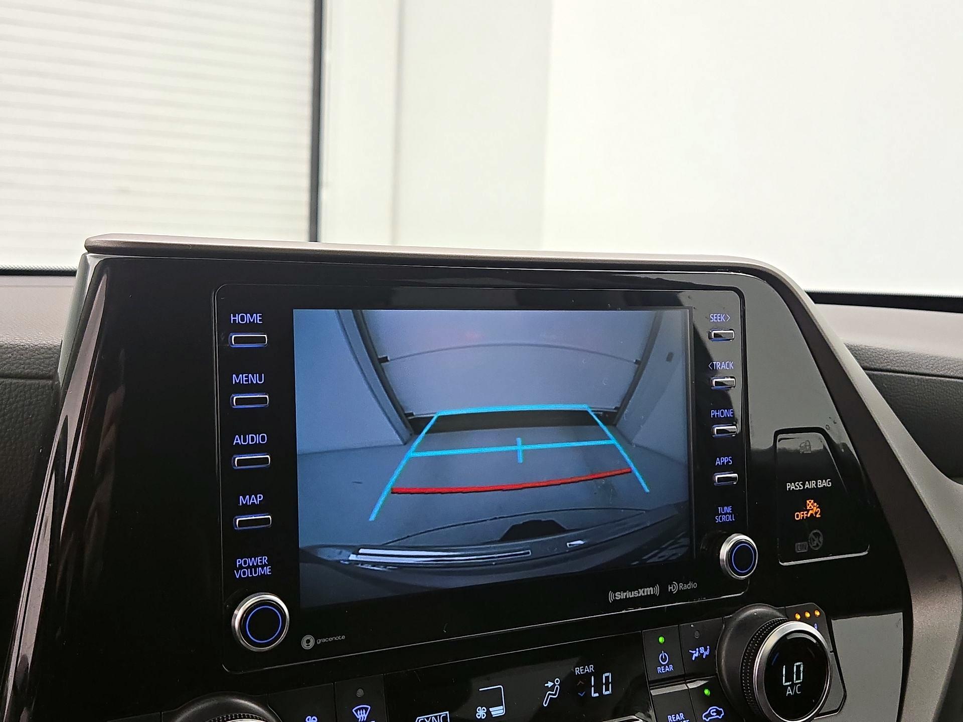 Thumbnail: 2021 Toyota Highlander - 15
