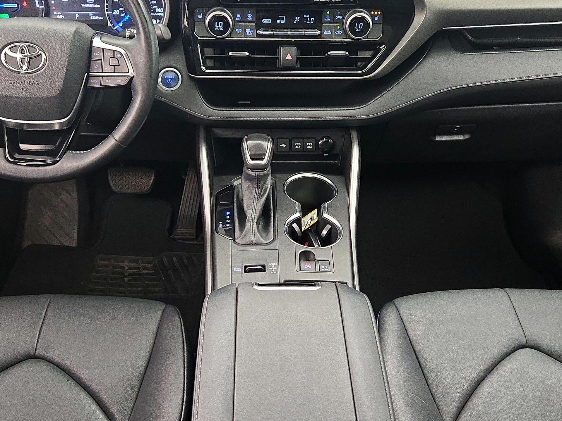 Thumbnail: 2021 Toyota Highlander - 18