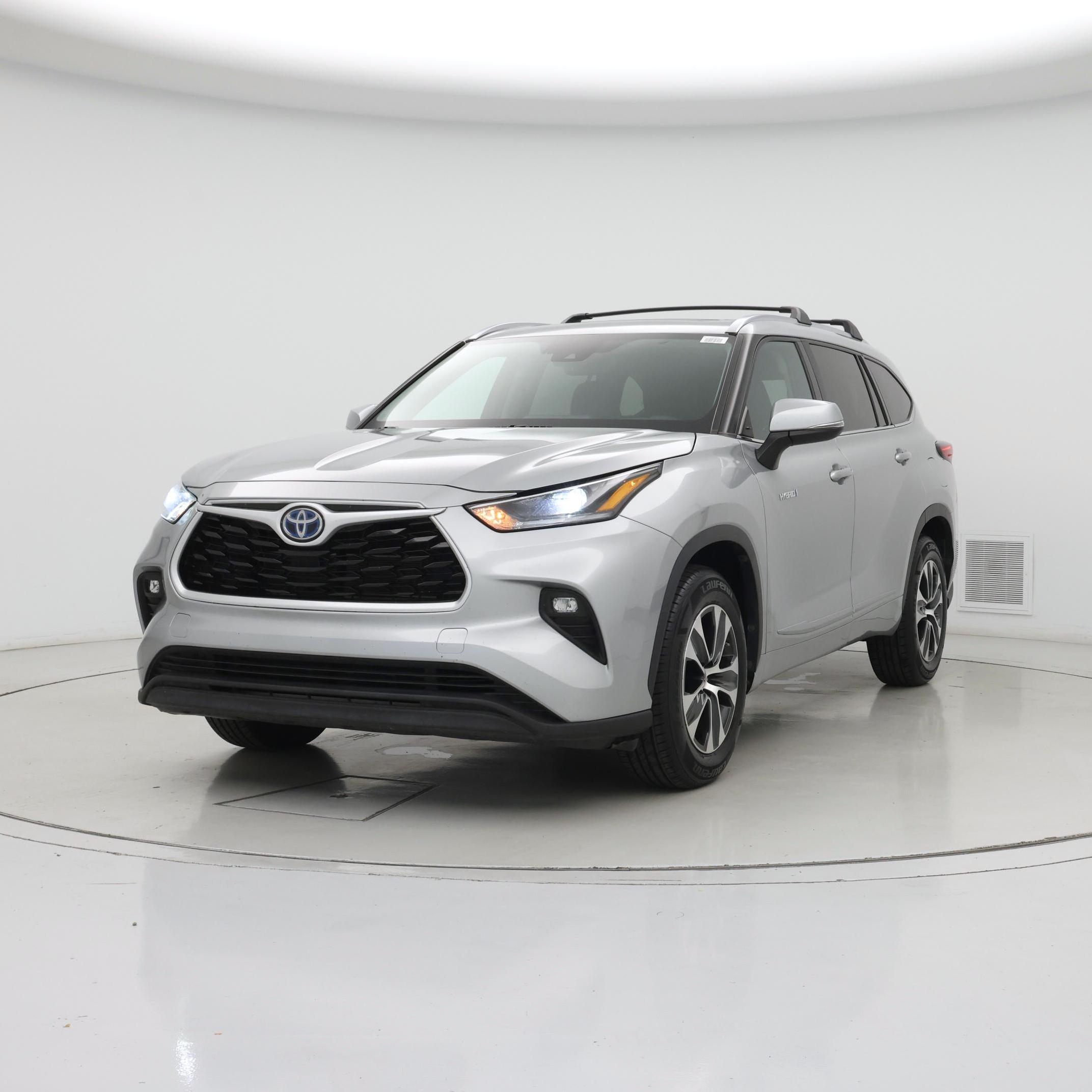 Thumbnail: 2021 Toyota Highlander - 4