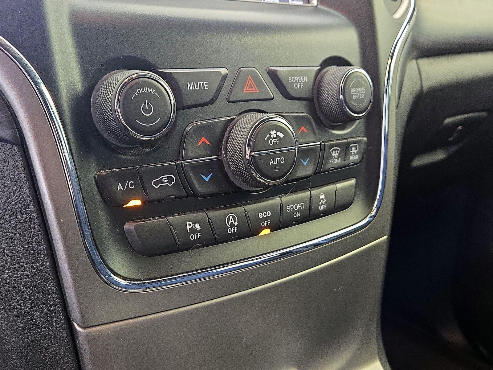 2020 Jeep Grand Cherokee Laredo E - Photo 15