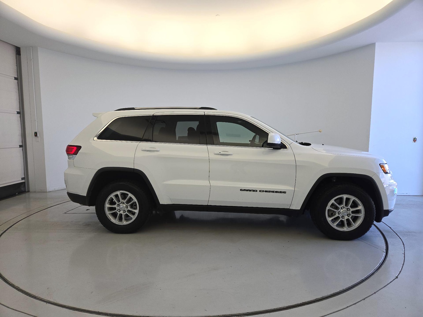 2020 Jeep Grand Cherokee Laredo E - Photo 4