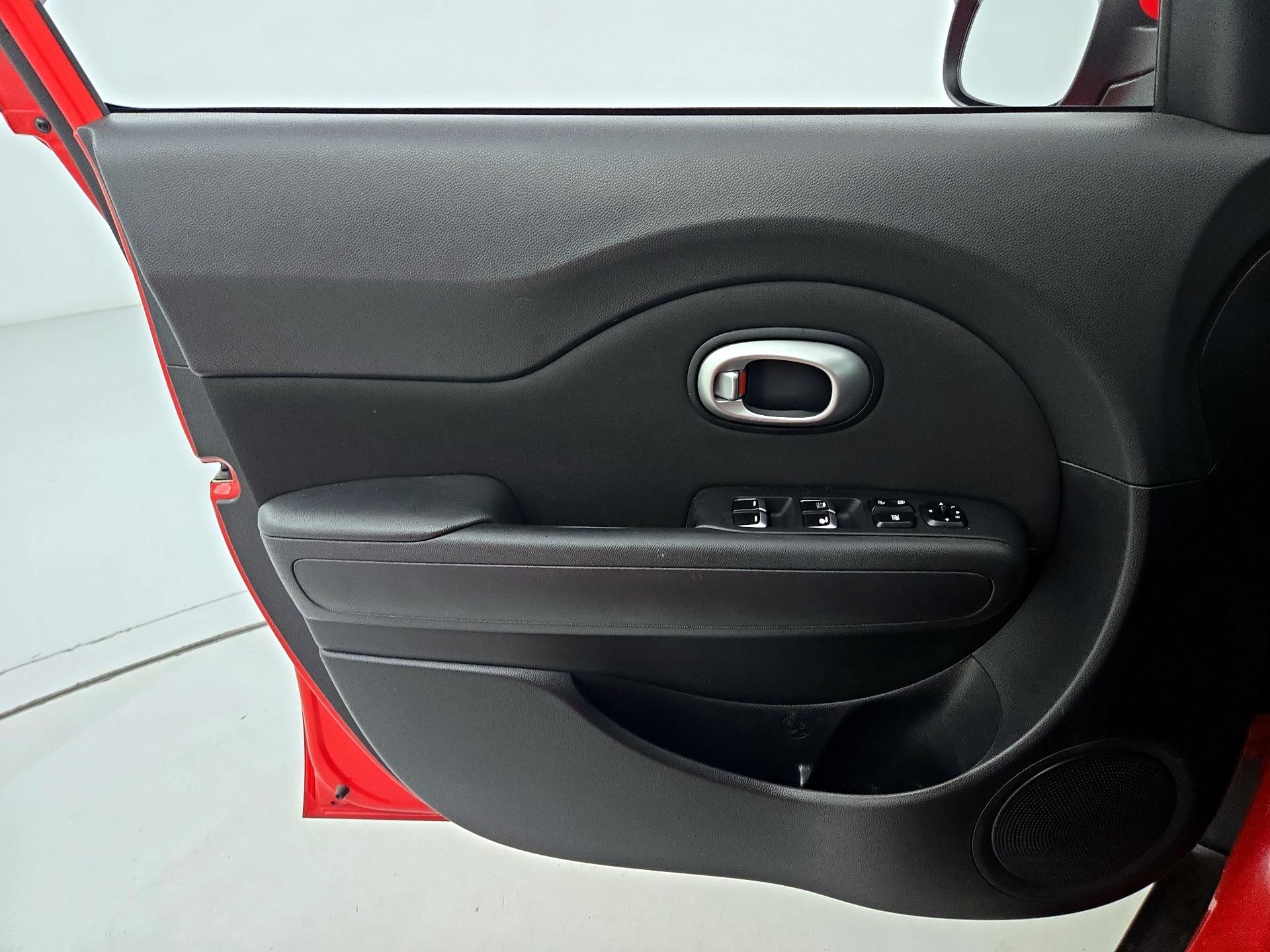 Thumbnail: 2019 Kia Soul - 12