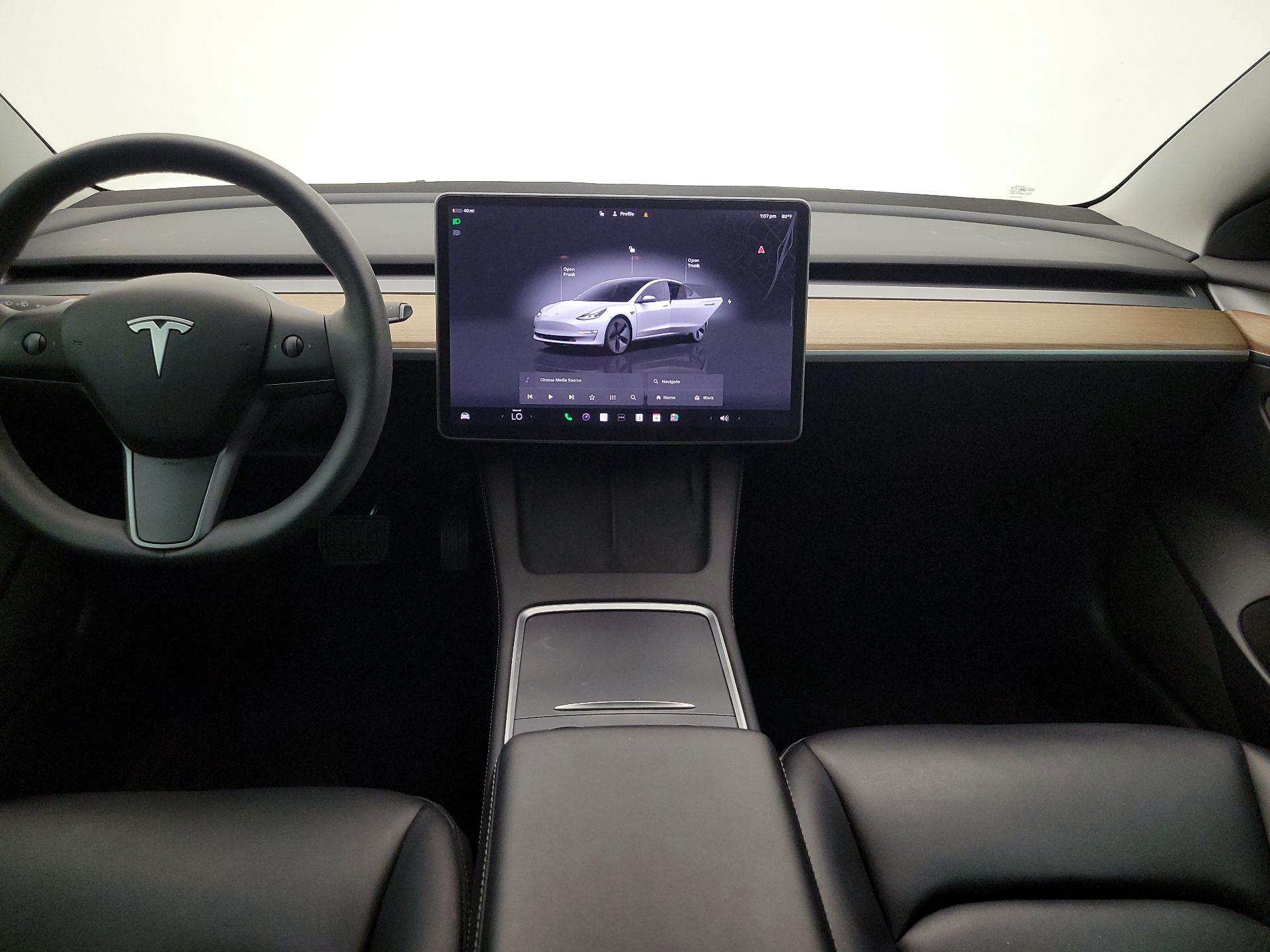 Thumbnail: 2023 Tesla Model 3 - 9