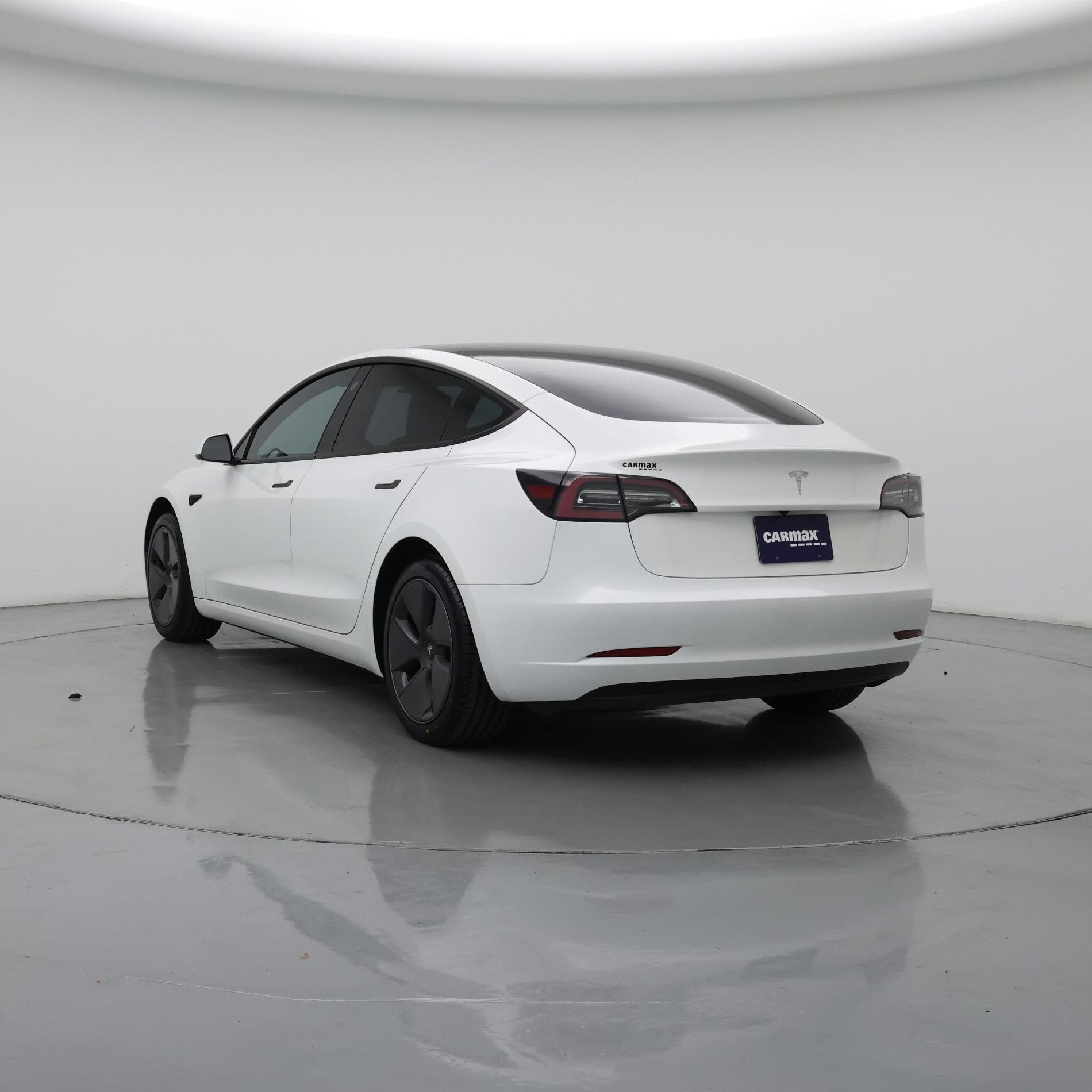 Thumbnail: 2023 Tesla Model 3 - 2