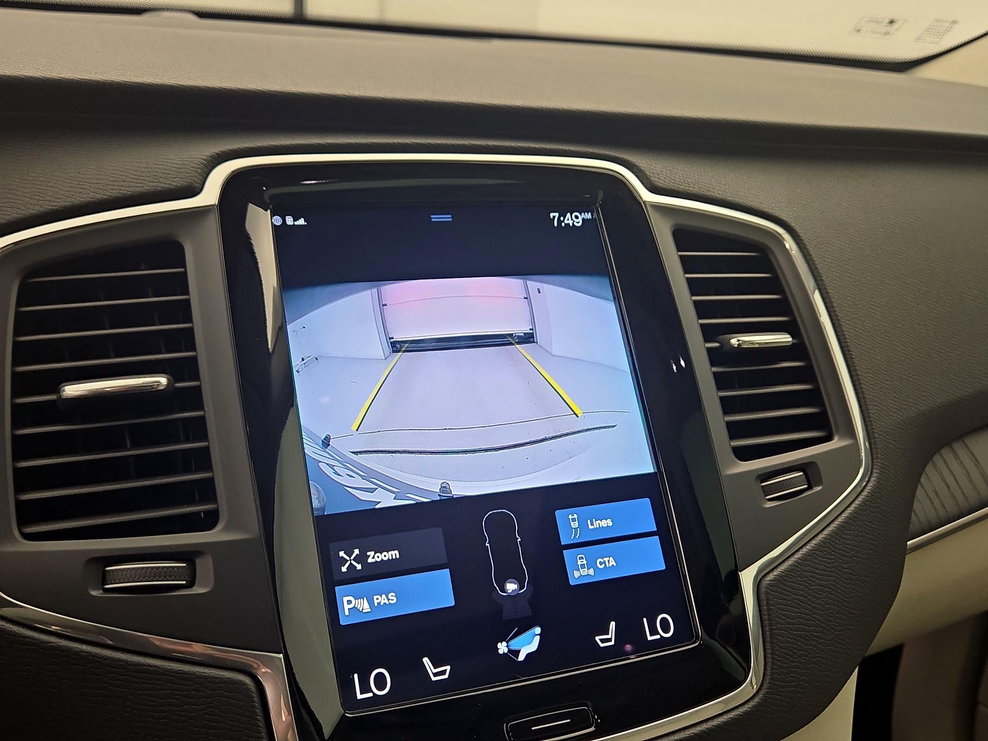 Thumbnail: 2020 Volvo XC90 - 15