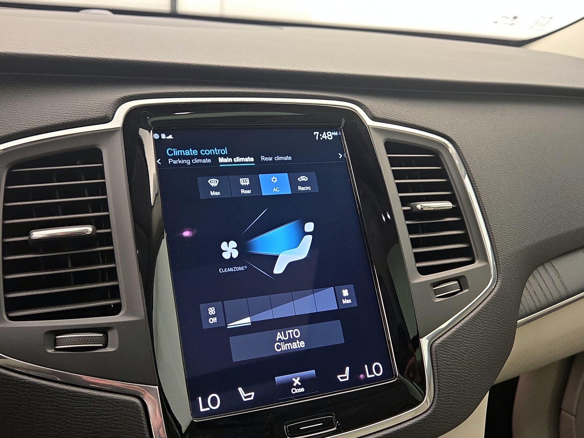 Thumbnail: 2020 Volvo XC90 - 17