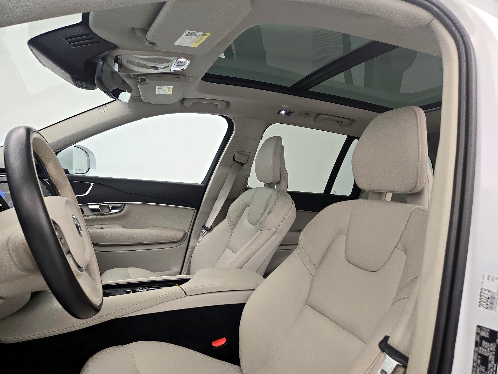 Thumbnail: 2020 Volvo XC90 - 20