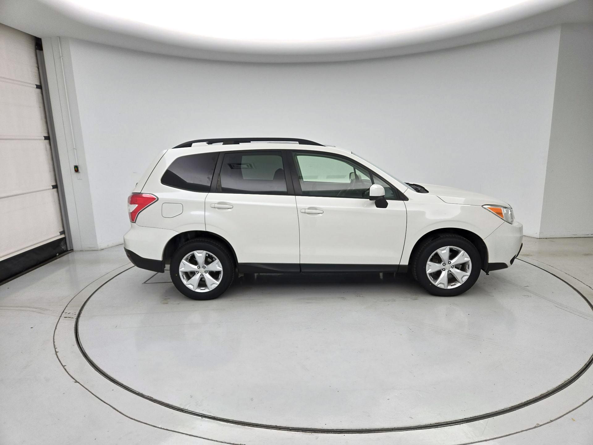 Thumbnail: 2016 Subaru Forester - 4