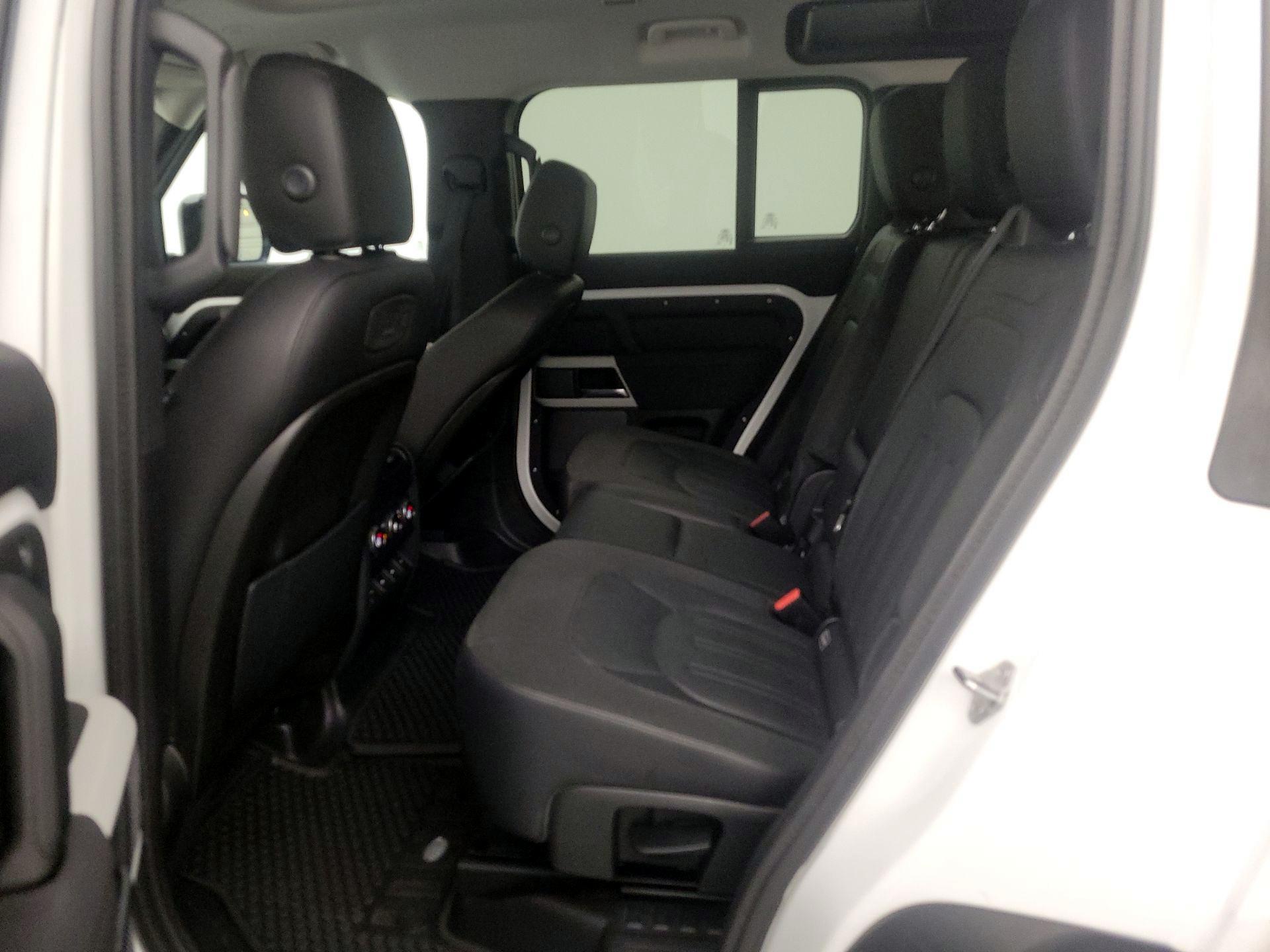 Thumbnail: 2020 Land Rover Defender - 20