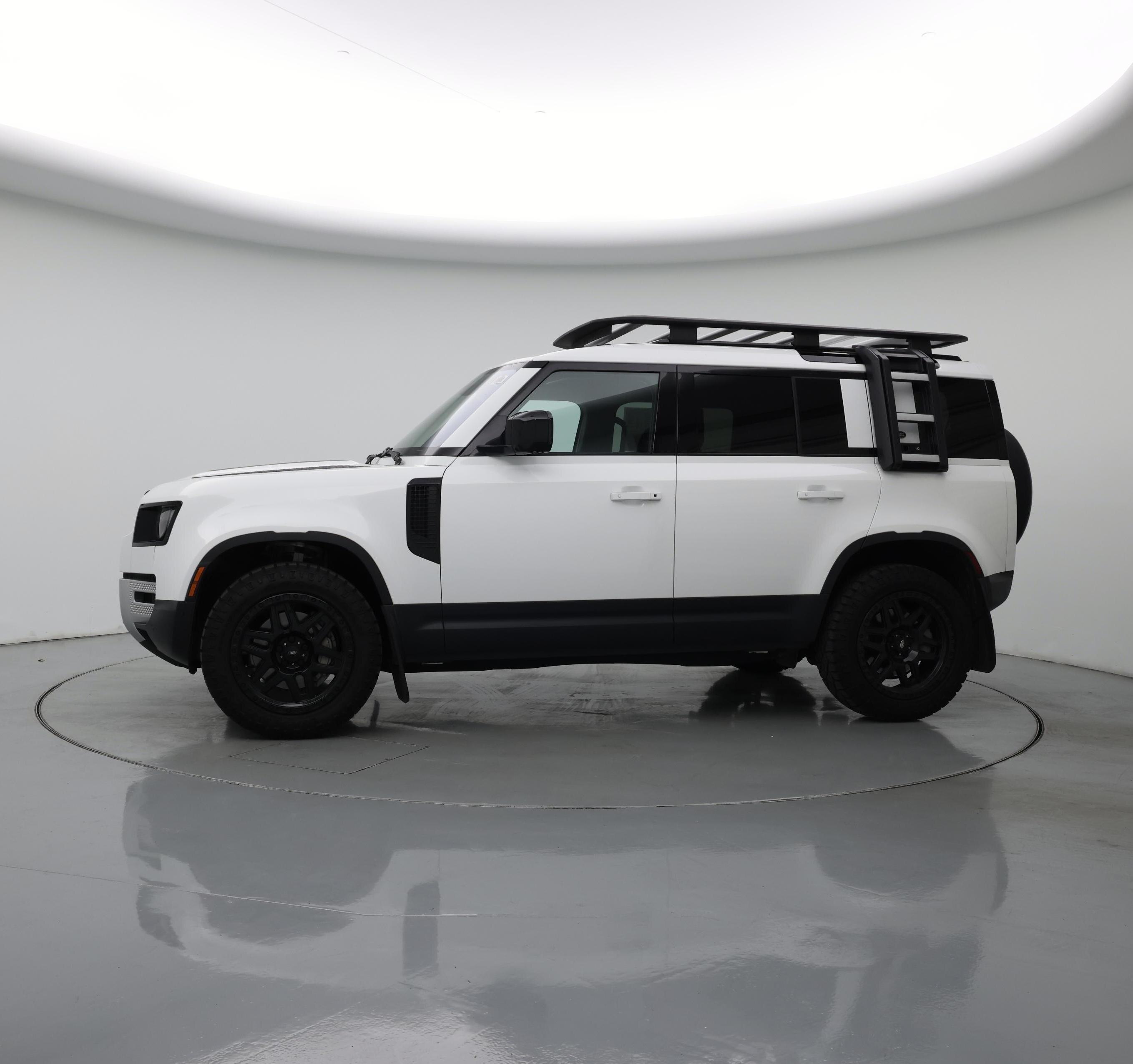Thumbnail: 2020 Land Rover Defender - 3