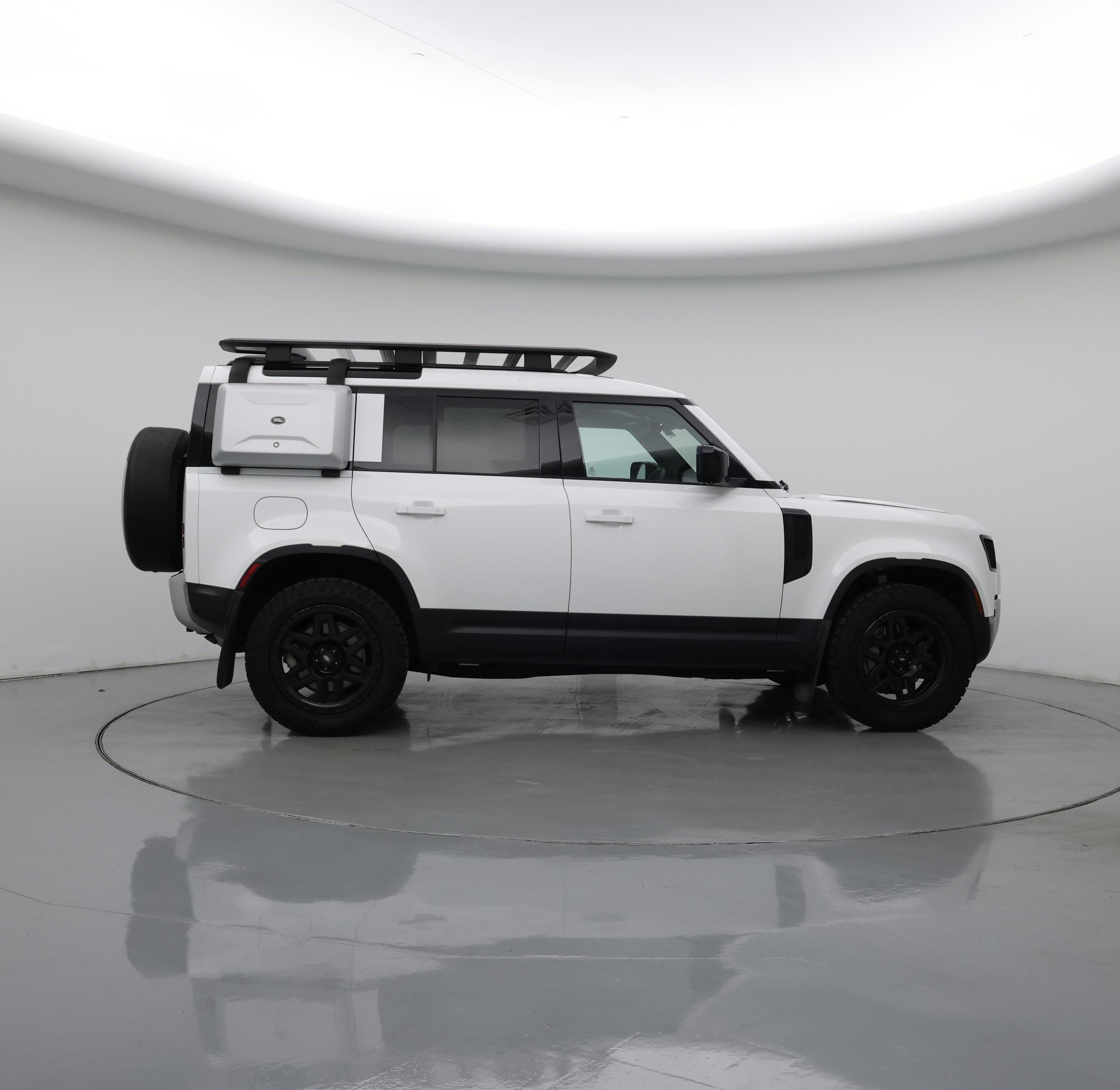 Thumbnail: 2020 Land Rover Defender - 7