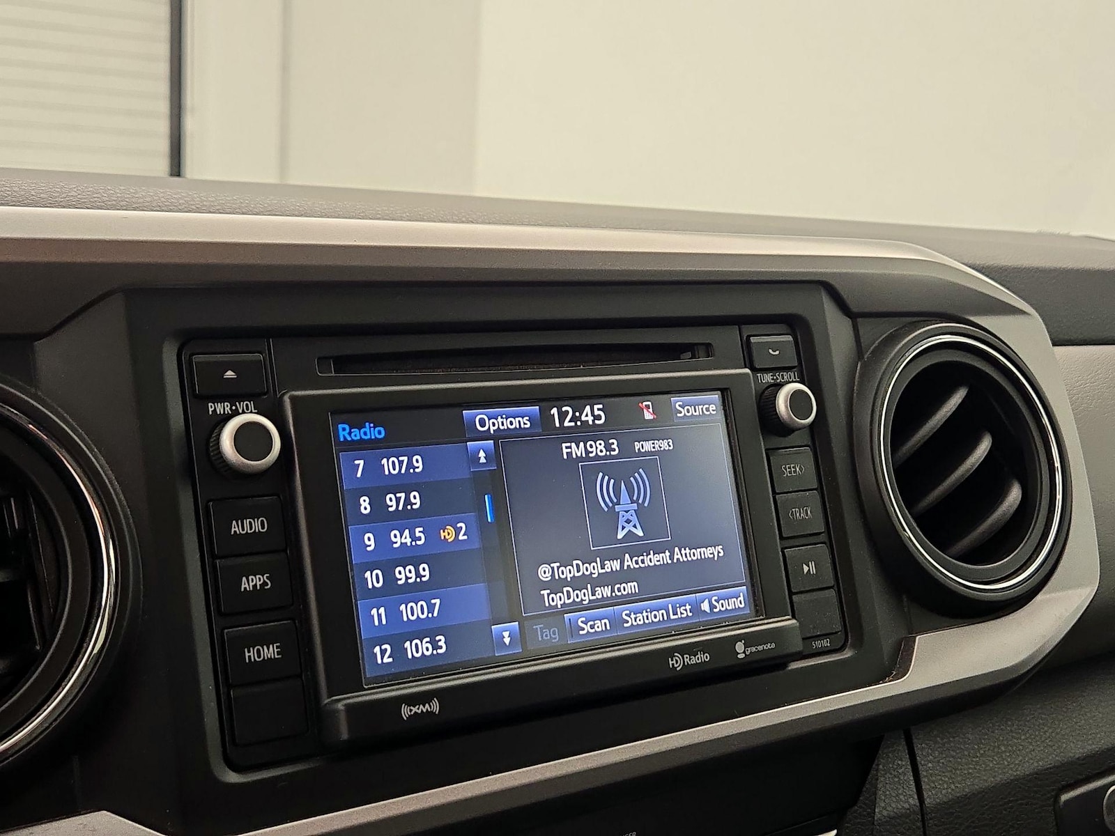2017 Toyota Tacoma SR5 - Photo 16