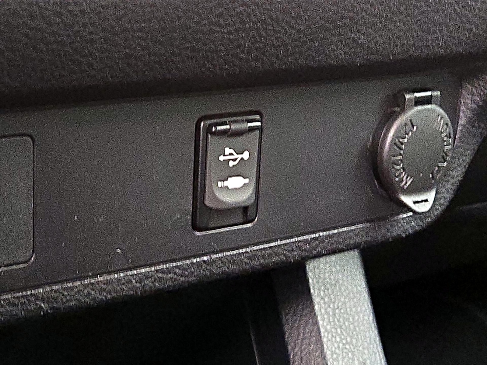 2017 Toyota Tacoma SR5 - Photo 19