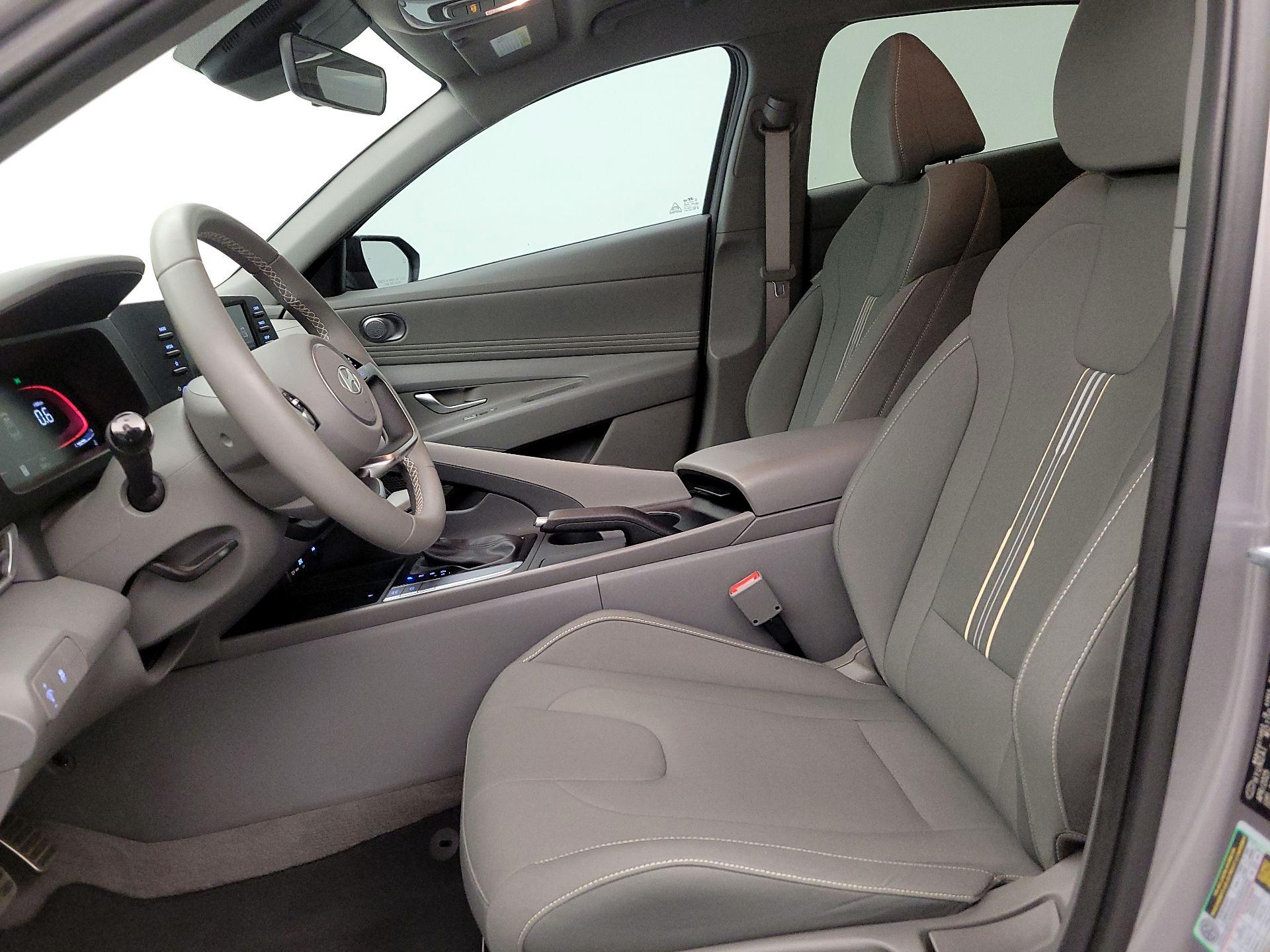 Thumbnail: 2025 Hyundai Elantra - 11