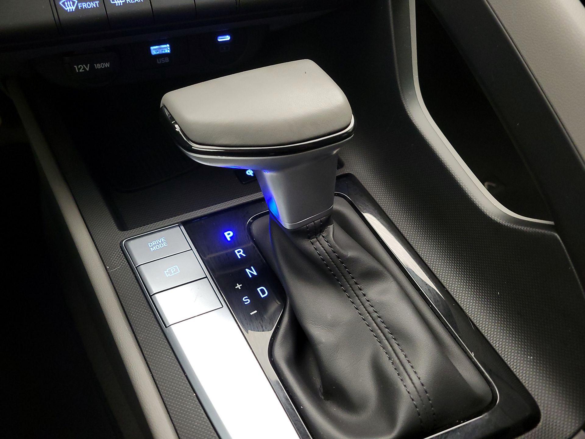 Thumbnail: 2025 Hyundai Elantra - 17