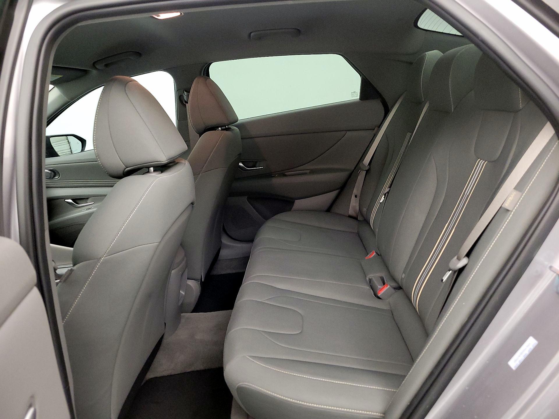 Thumbnail: 2025 Hyundai Elantra - 19