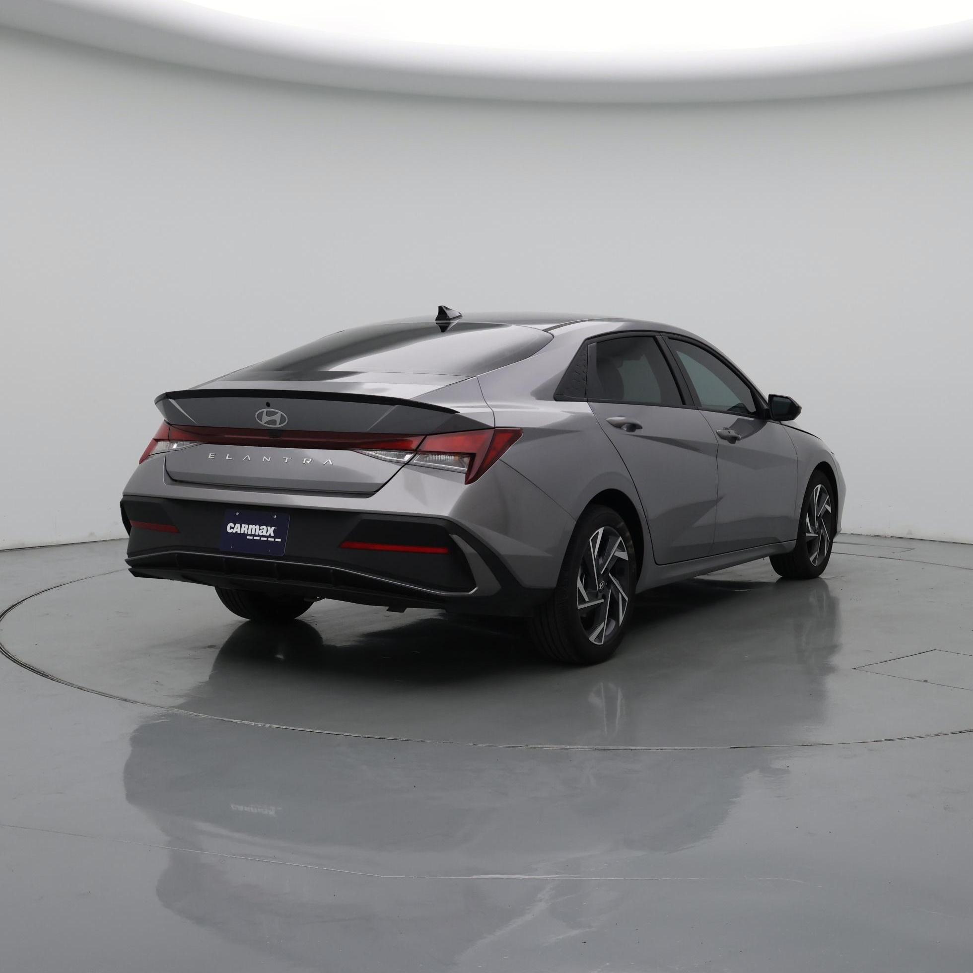 Thumbnail: 2025 Hyundai Elantra - 8