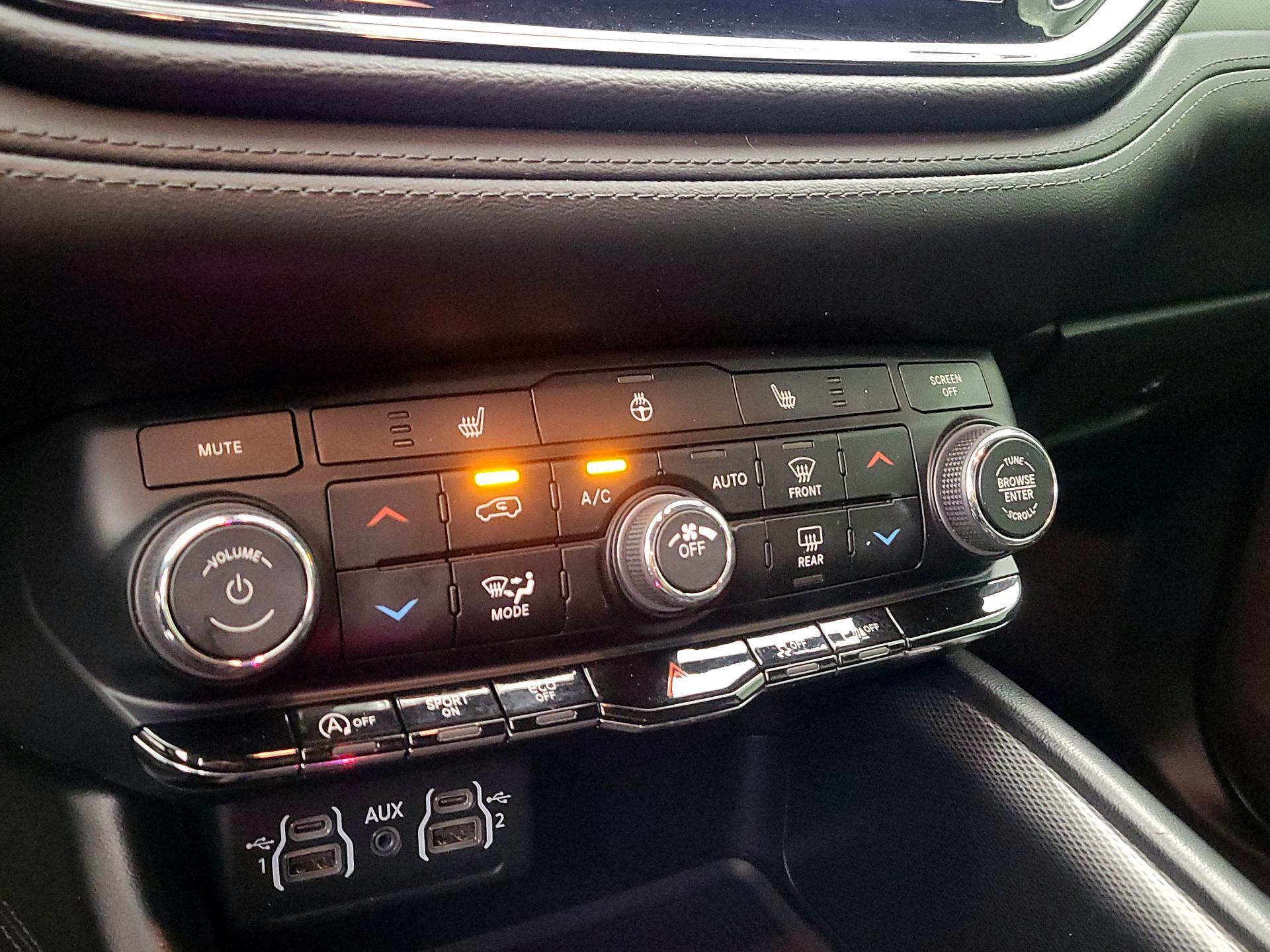 Thumbnail: 2021 Dodge Durango - 17