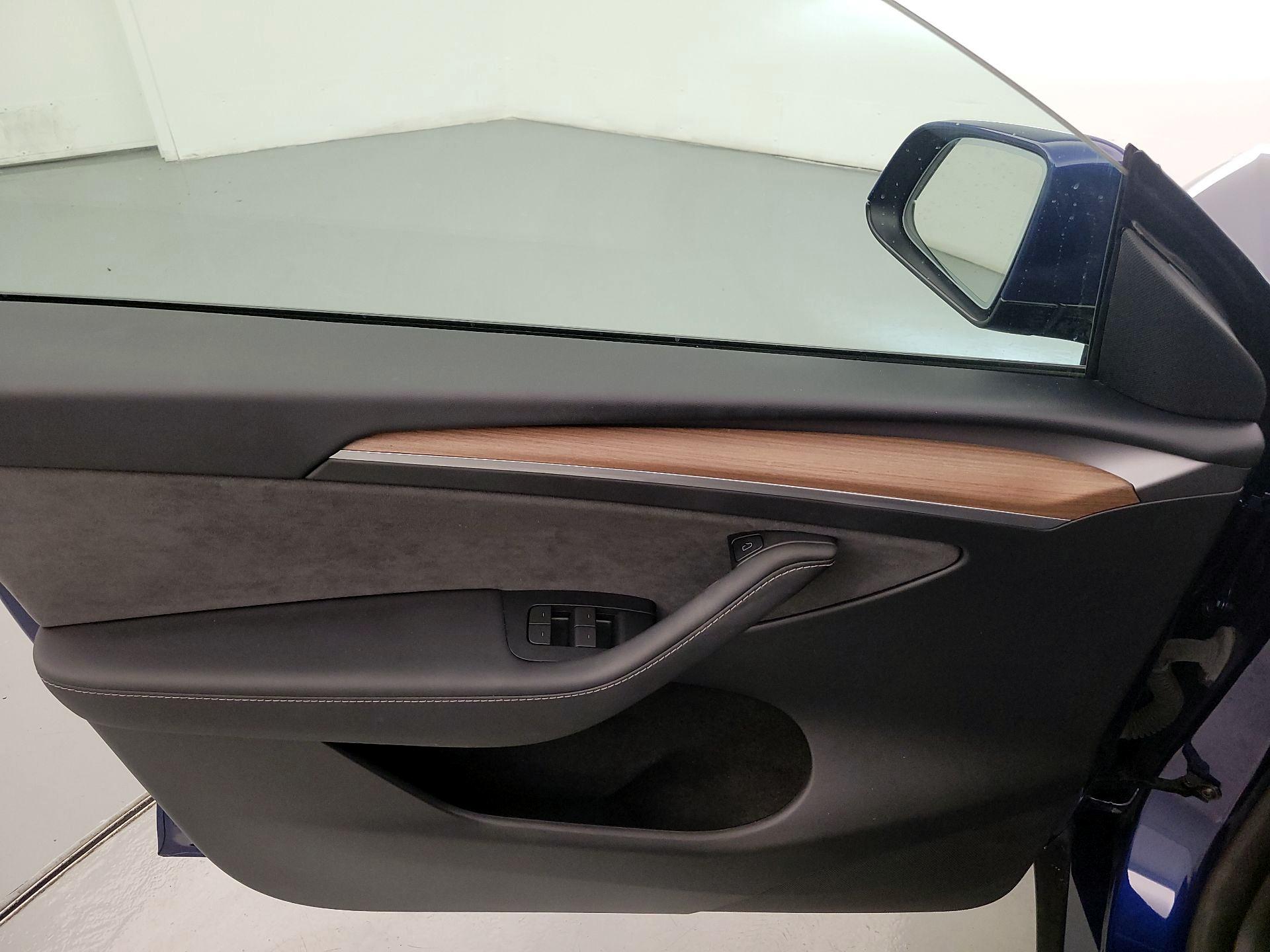 Thumbnail: 2024 Tesla Model Y - 12
