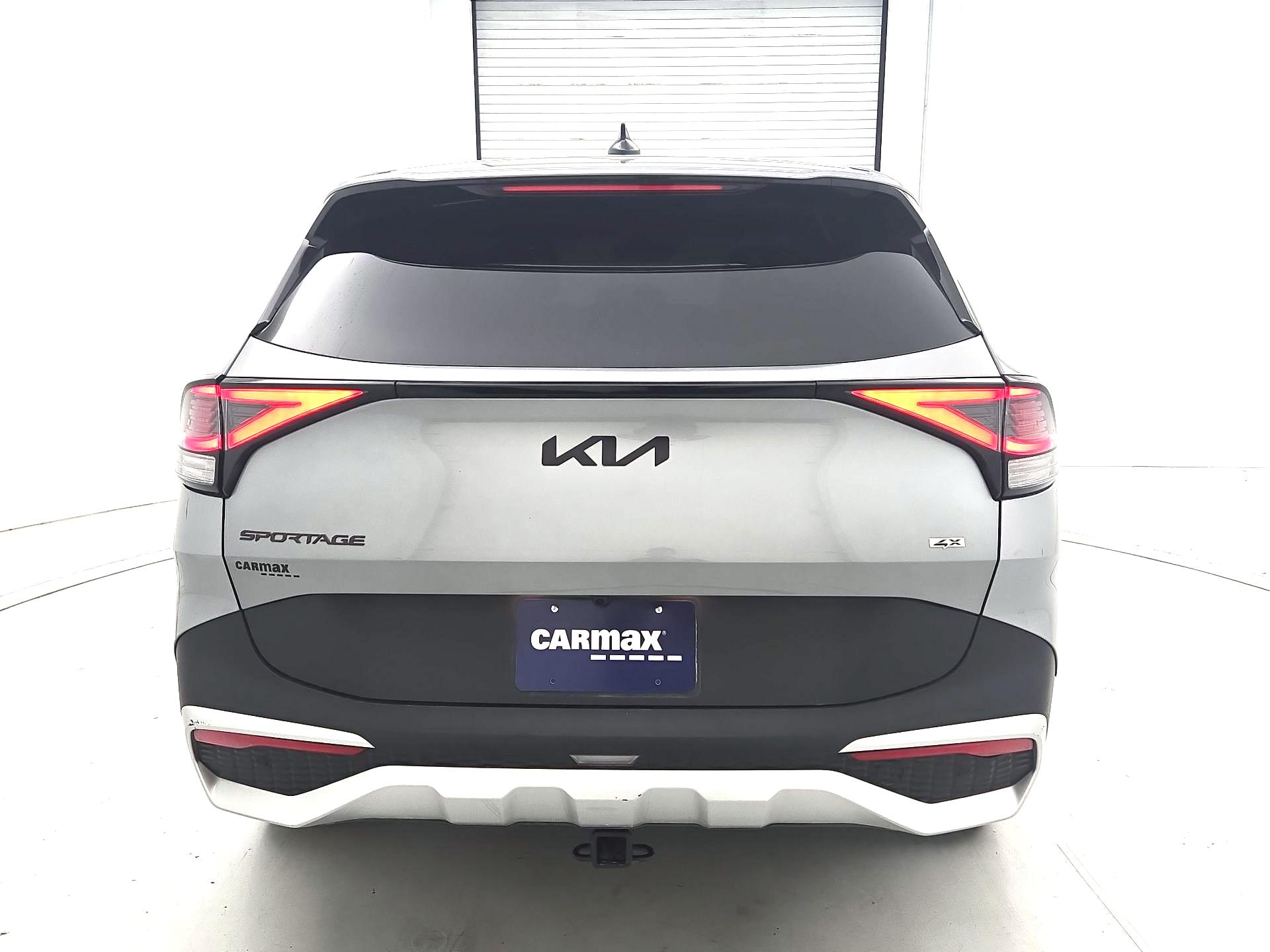 Thumbnail: 2023 Kia Sportage - 6
