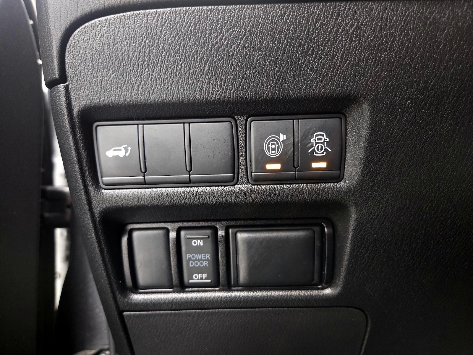 2020 Nissan Armada SL - Photo 14