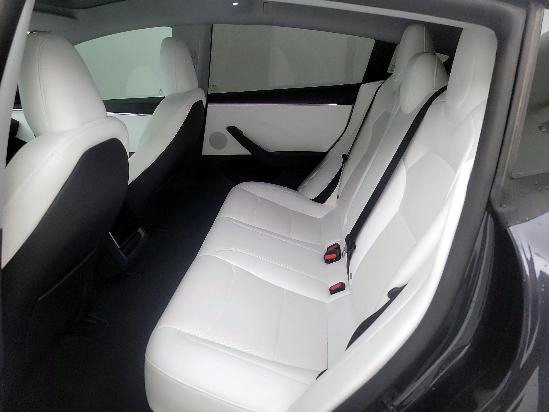 Thumbnail: 2025 Tesla Model 3 - 20