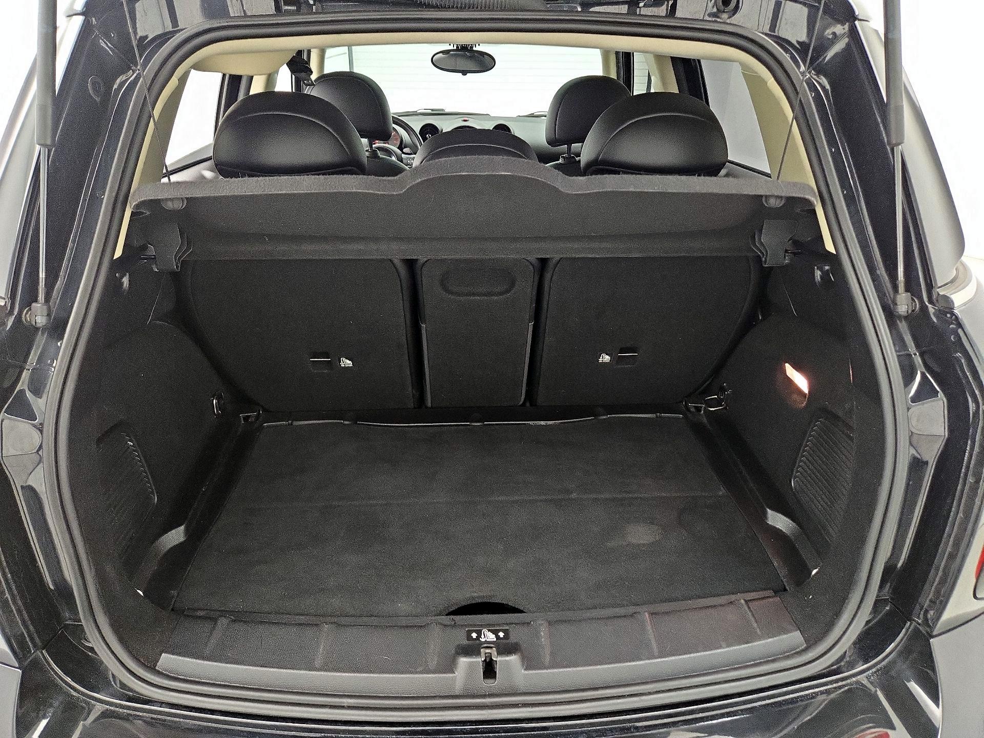 Thumbnail: 2015 MINI Cooper Countryman - 19