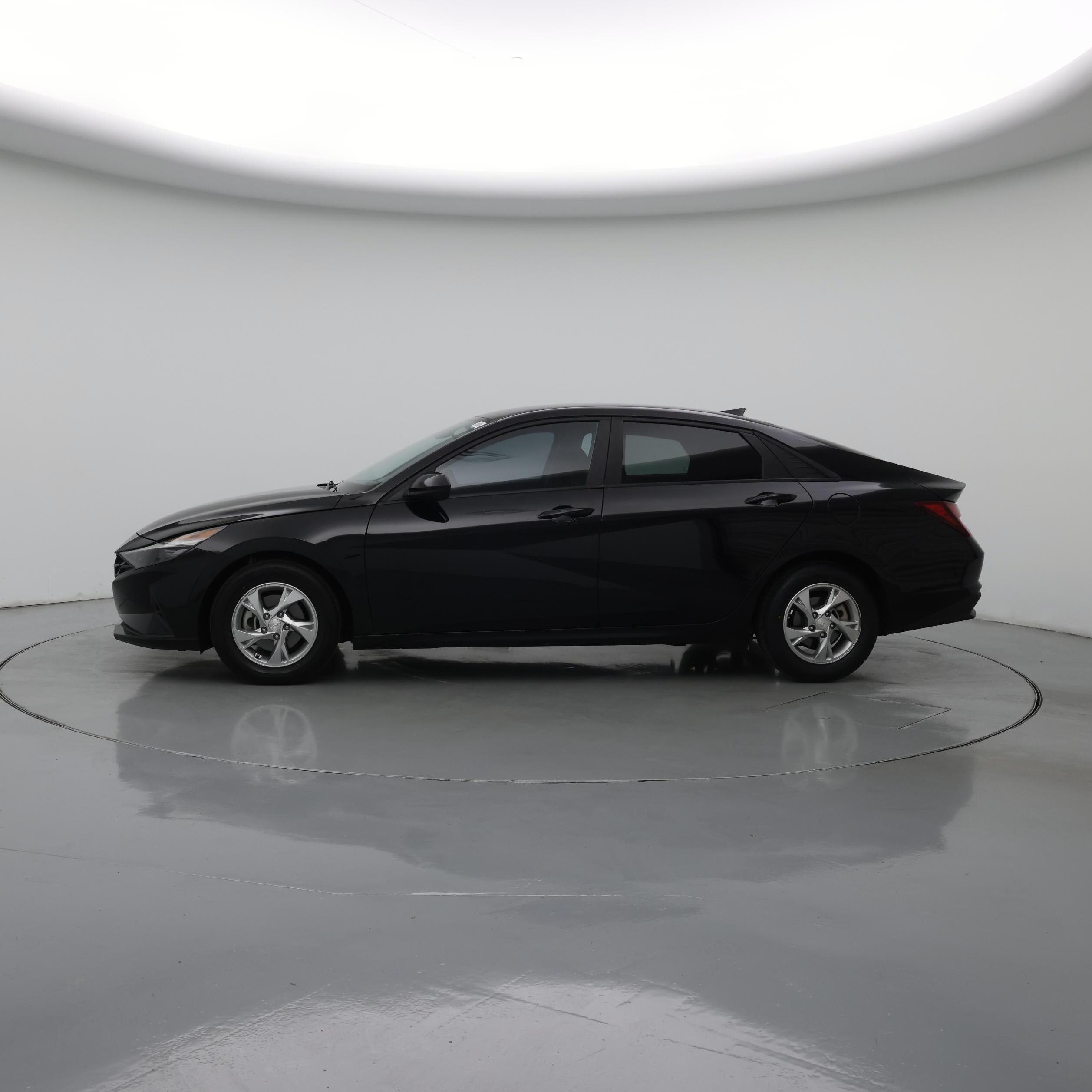Thumbnail: 2022 Hyundai Elantra - 3