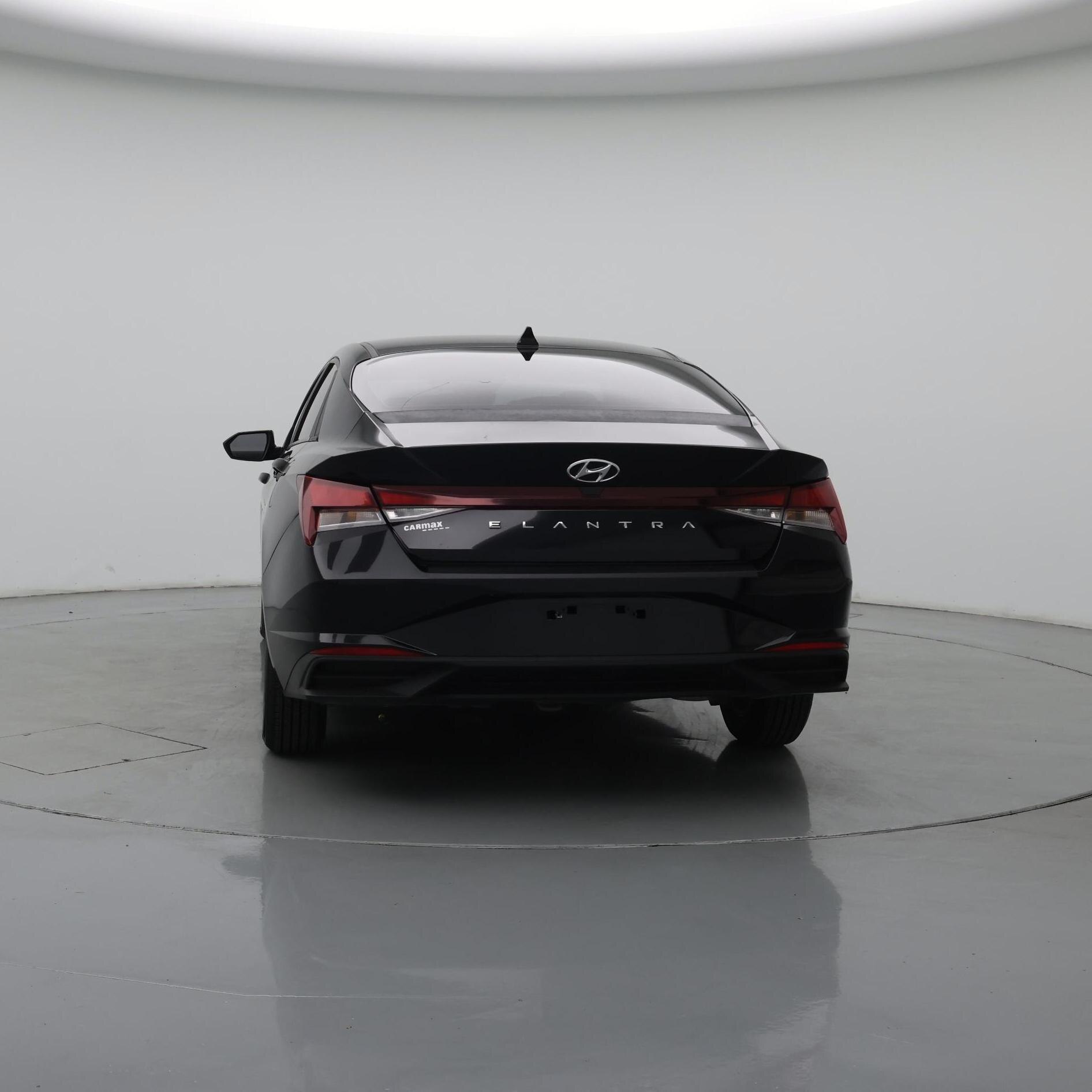 Thumbnail: 2022 Hyundai Elantra - 6