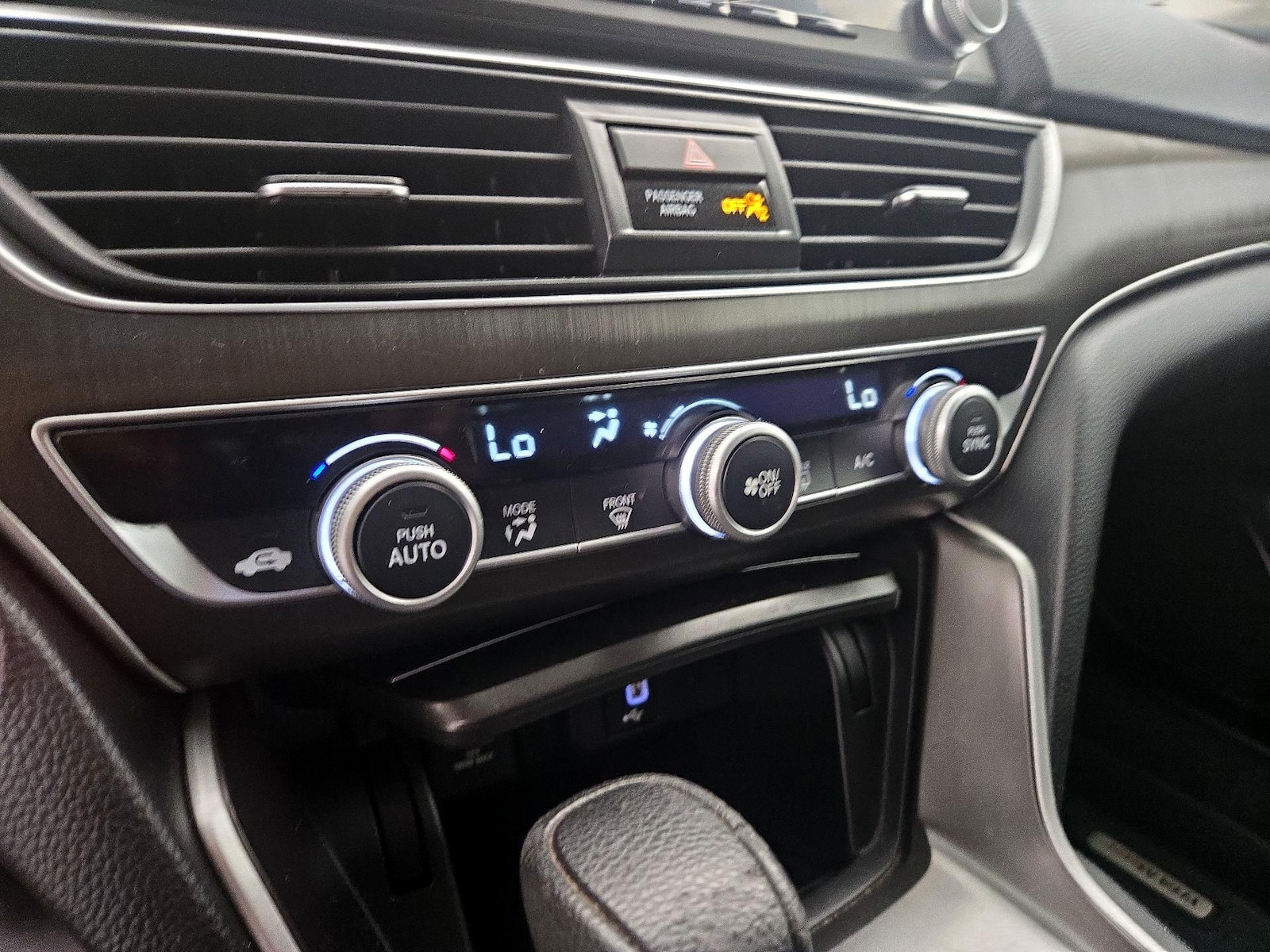 2019 Honda Accord LX - Photo 15