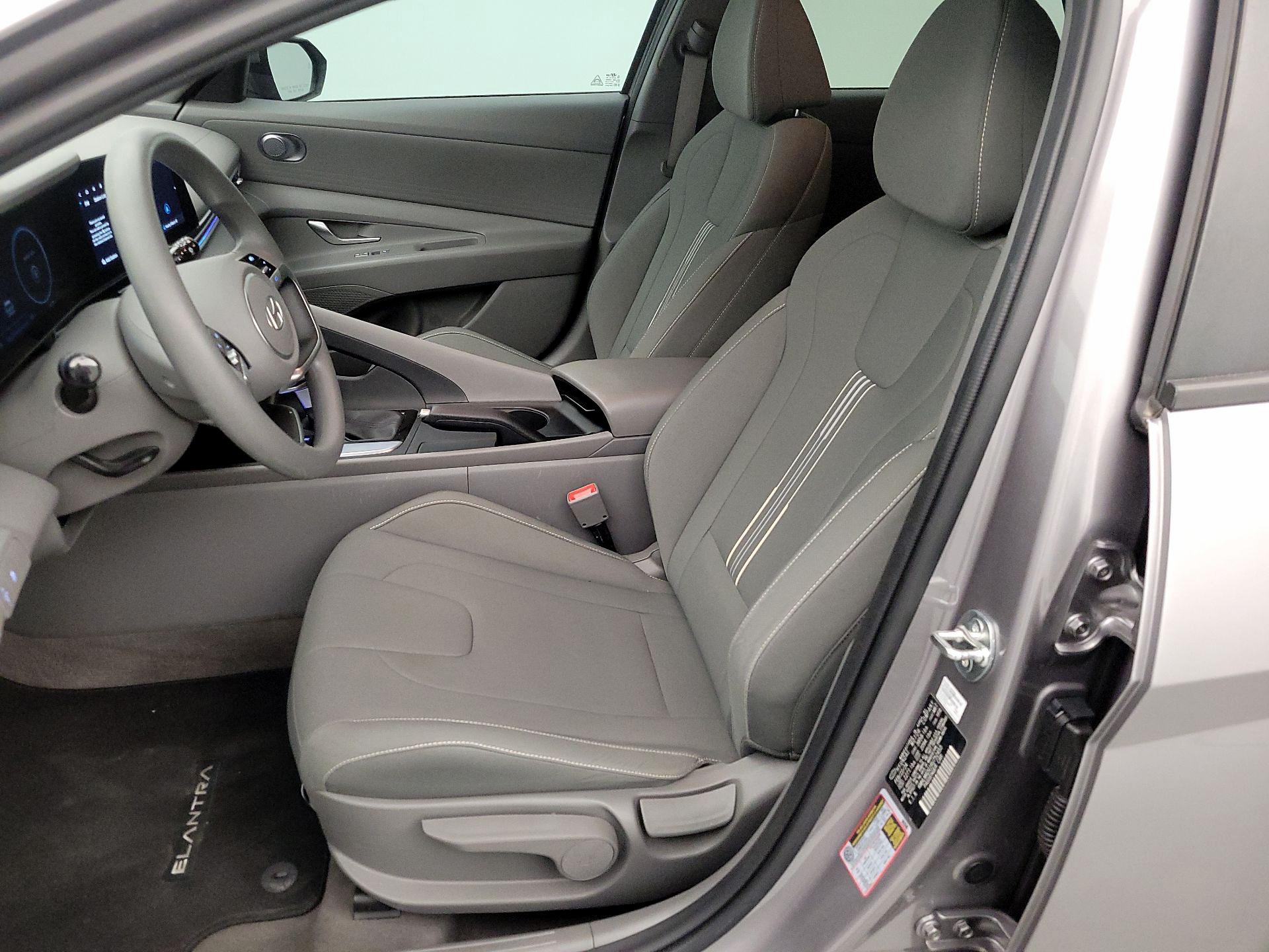 Thumbnail: 2024 Hyundai Elantra - 11
