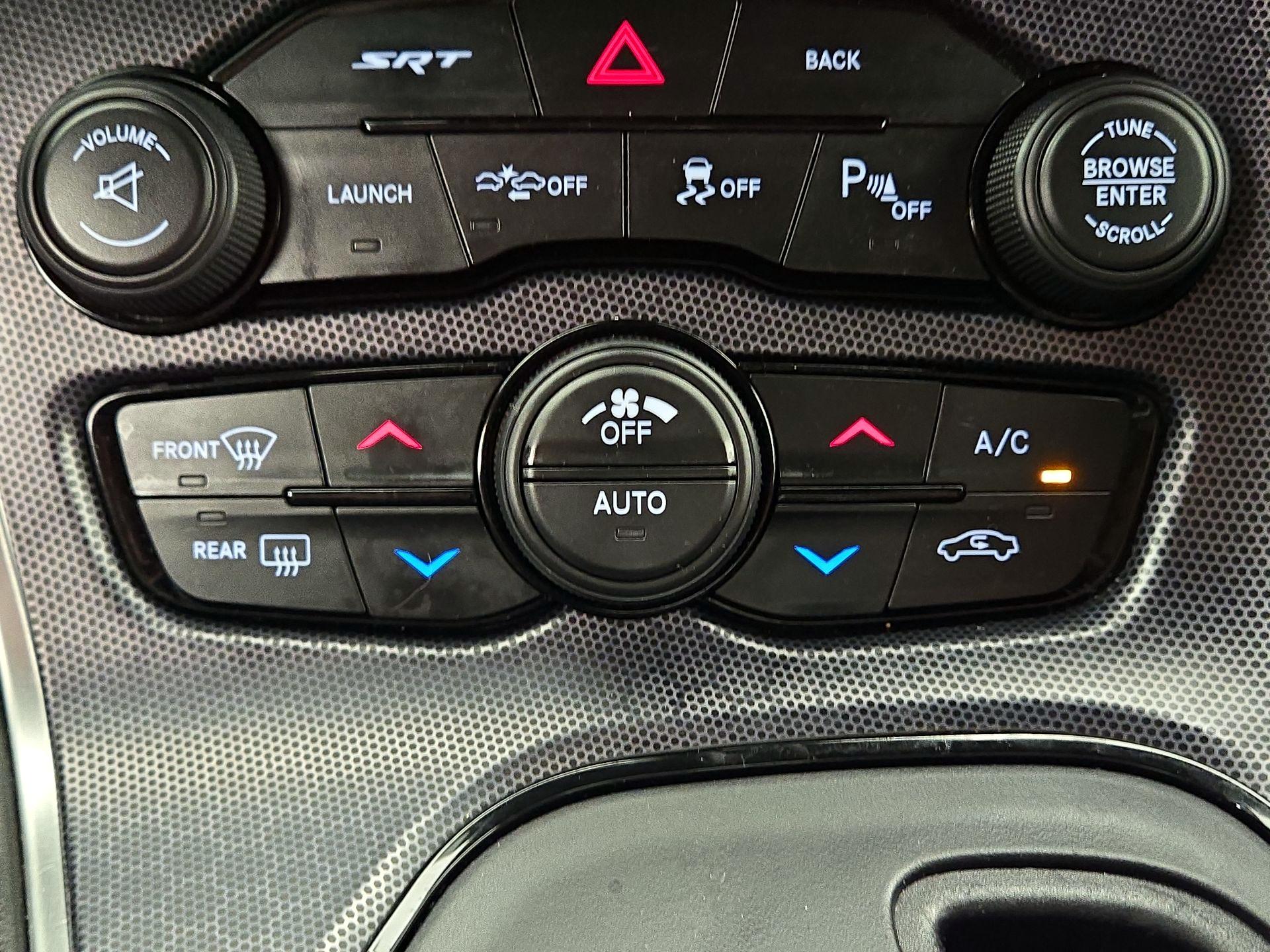 Thumbnail: 2015 Dodge Challenger - 15