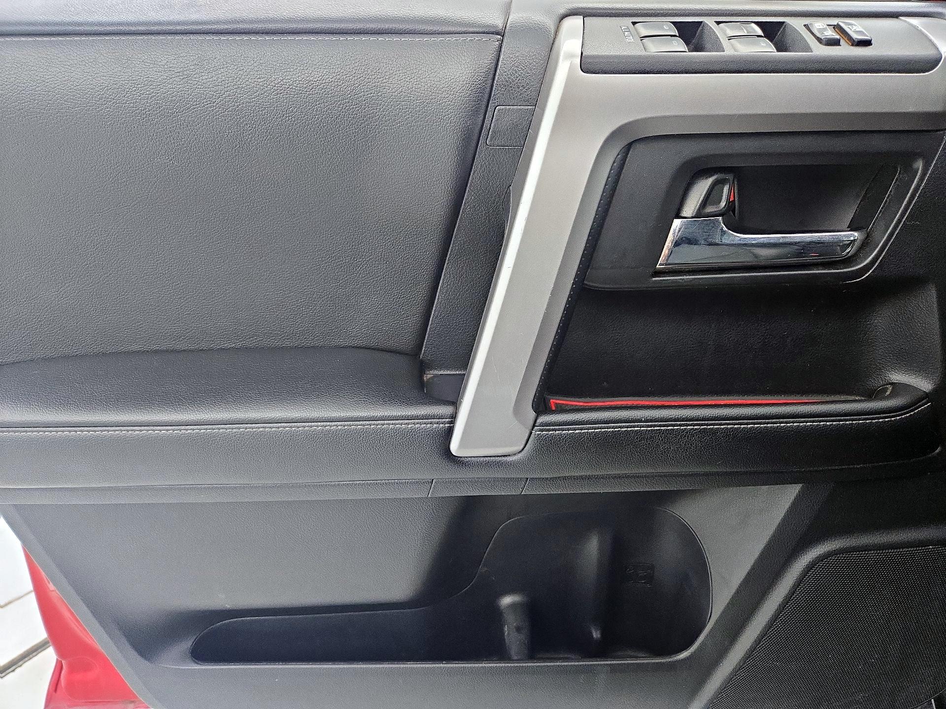 Thumbnail: 2014 Toyota 4Runner - 12