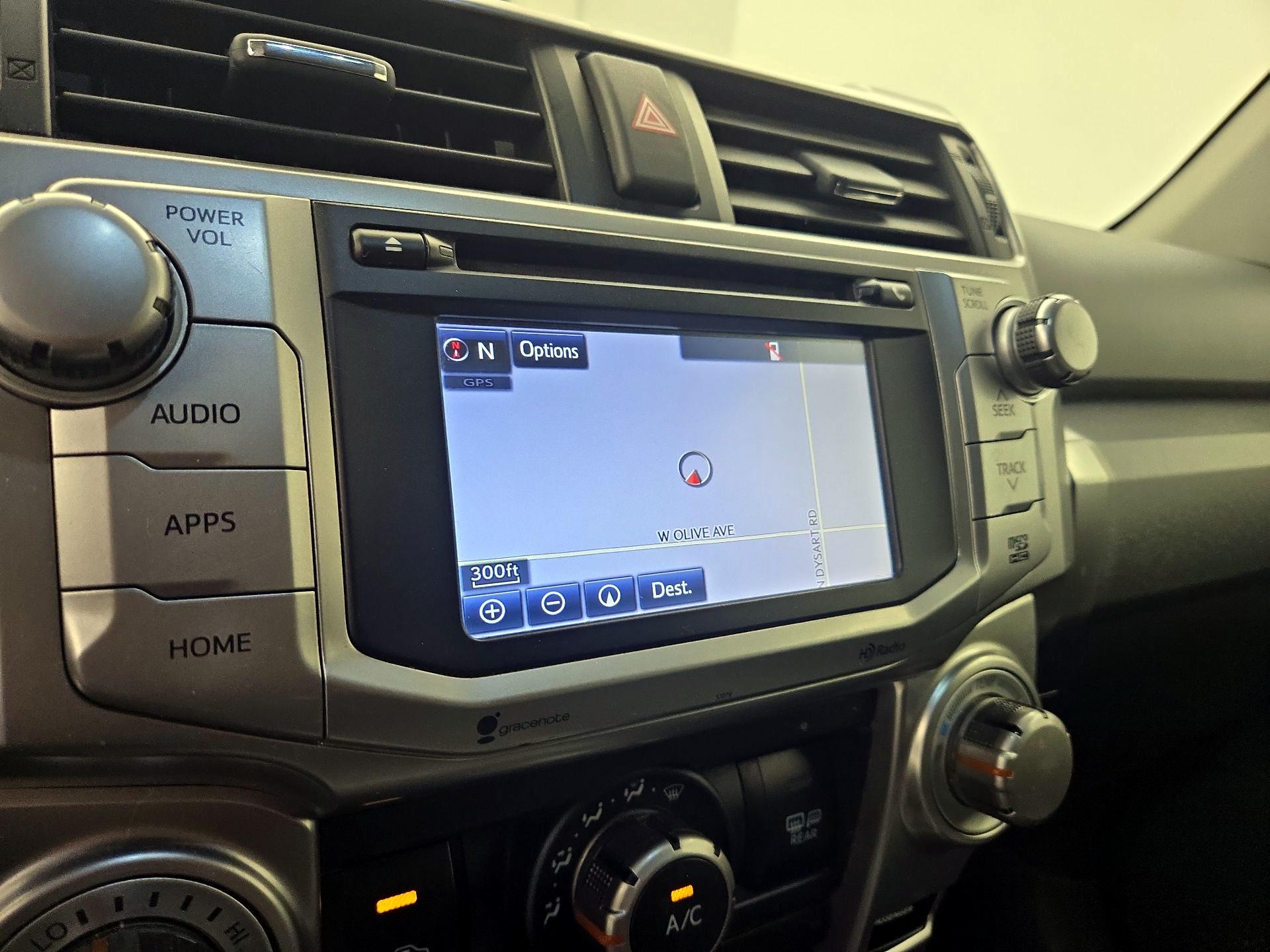 Thumbnail: 2014 Toyota 4Runner - 14