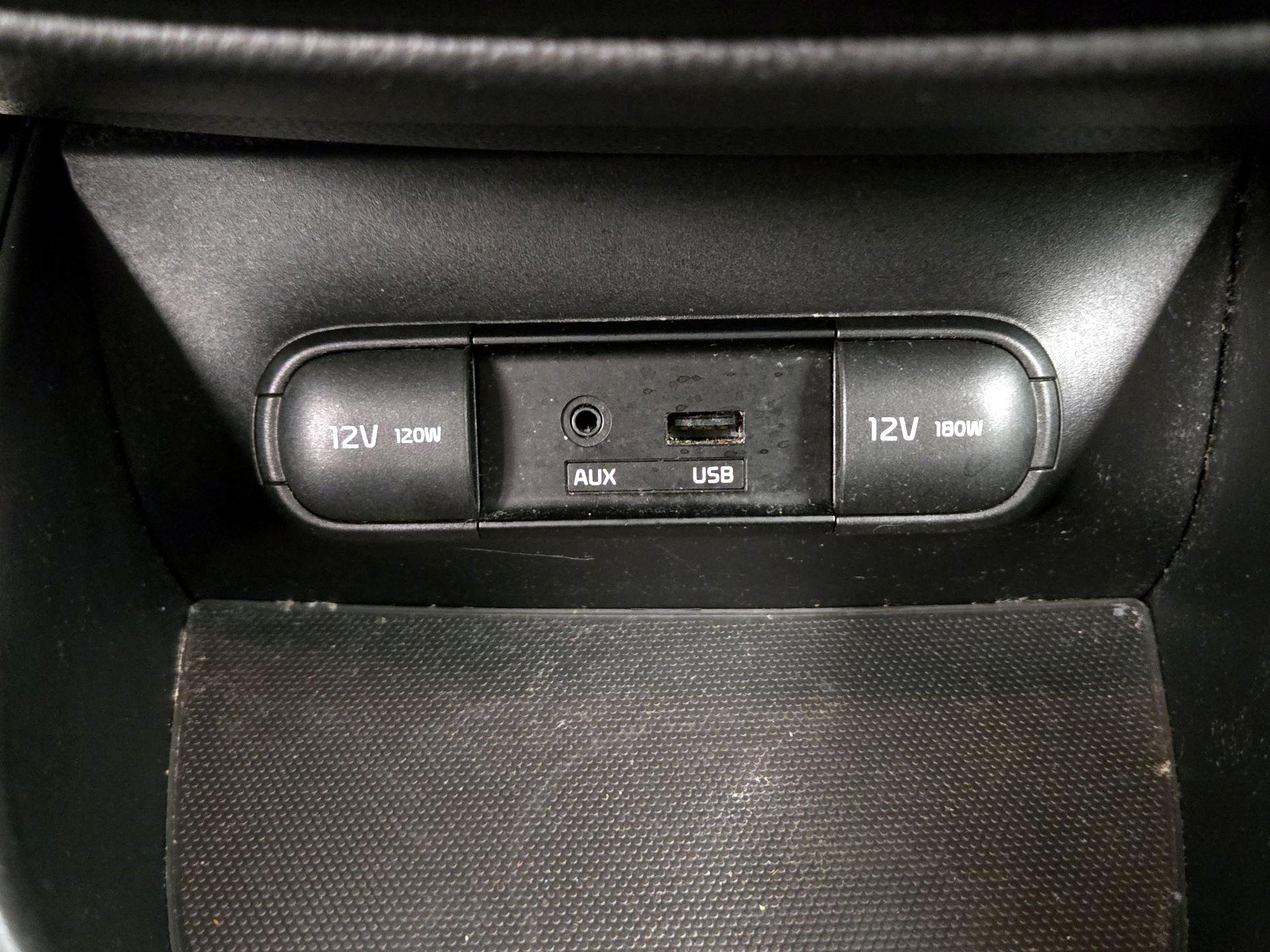 Thumbnail: 2015 Kia Soul - 17