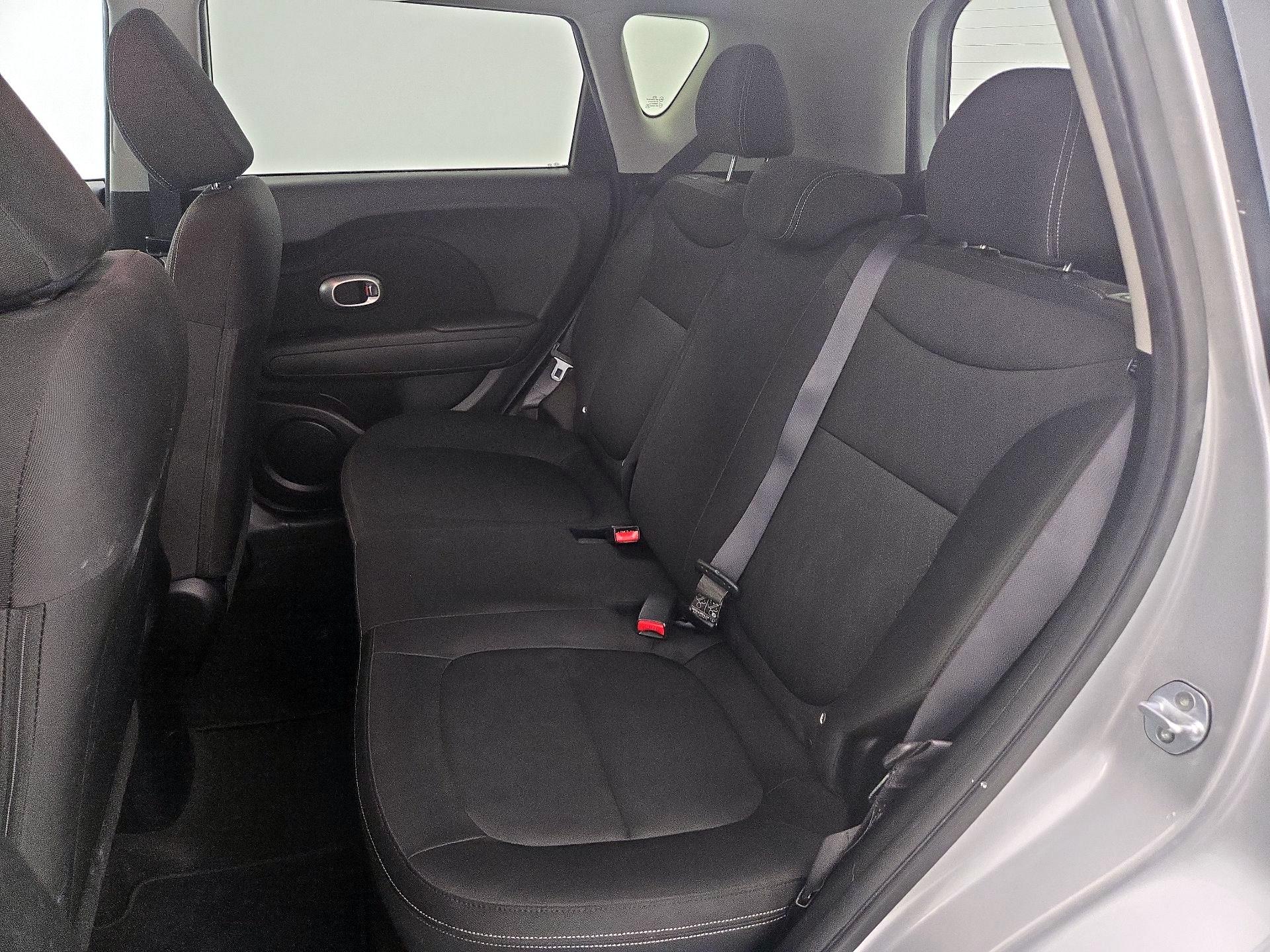 Thumbnail: 2015 Kia Soul - 18