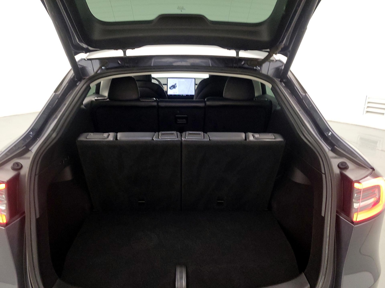 2021 Tesla Model Y Long Range - Photo 22