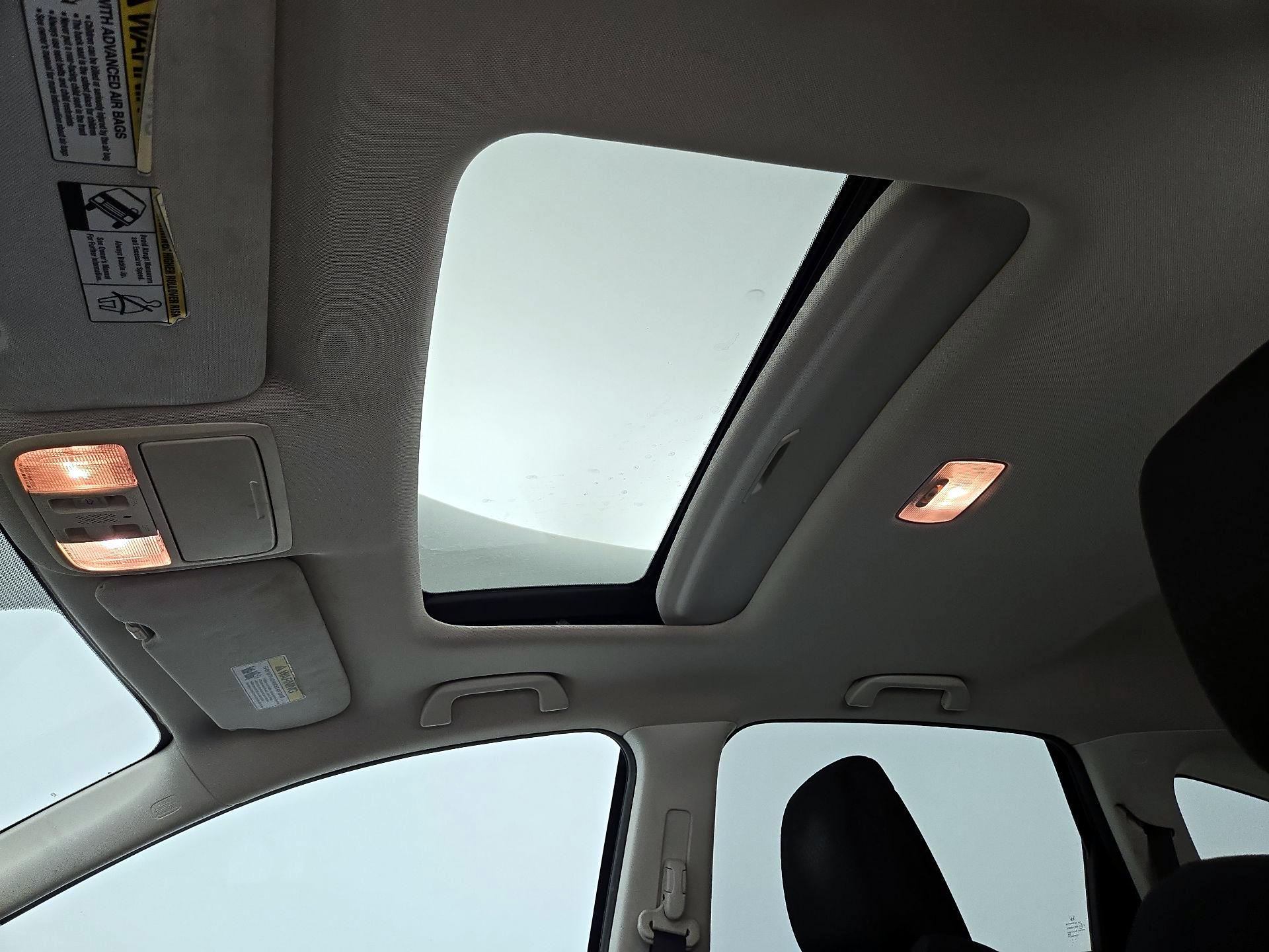 Thumbnail: 2016 Honda CR-V - 17