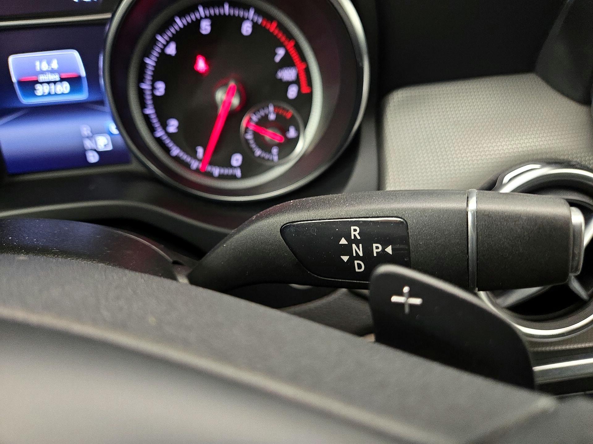 Thumbnail: 2019 Mercedes-Benz GLA - 16