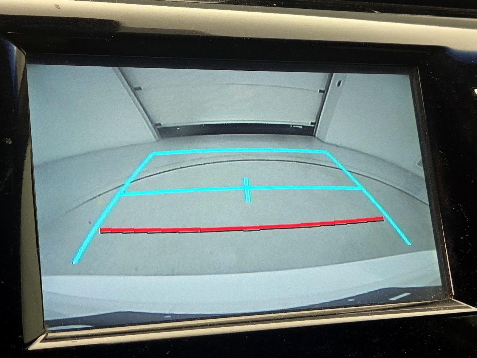 2019 Toyota Camry SE - Photo 13